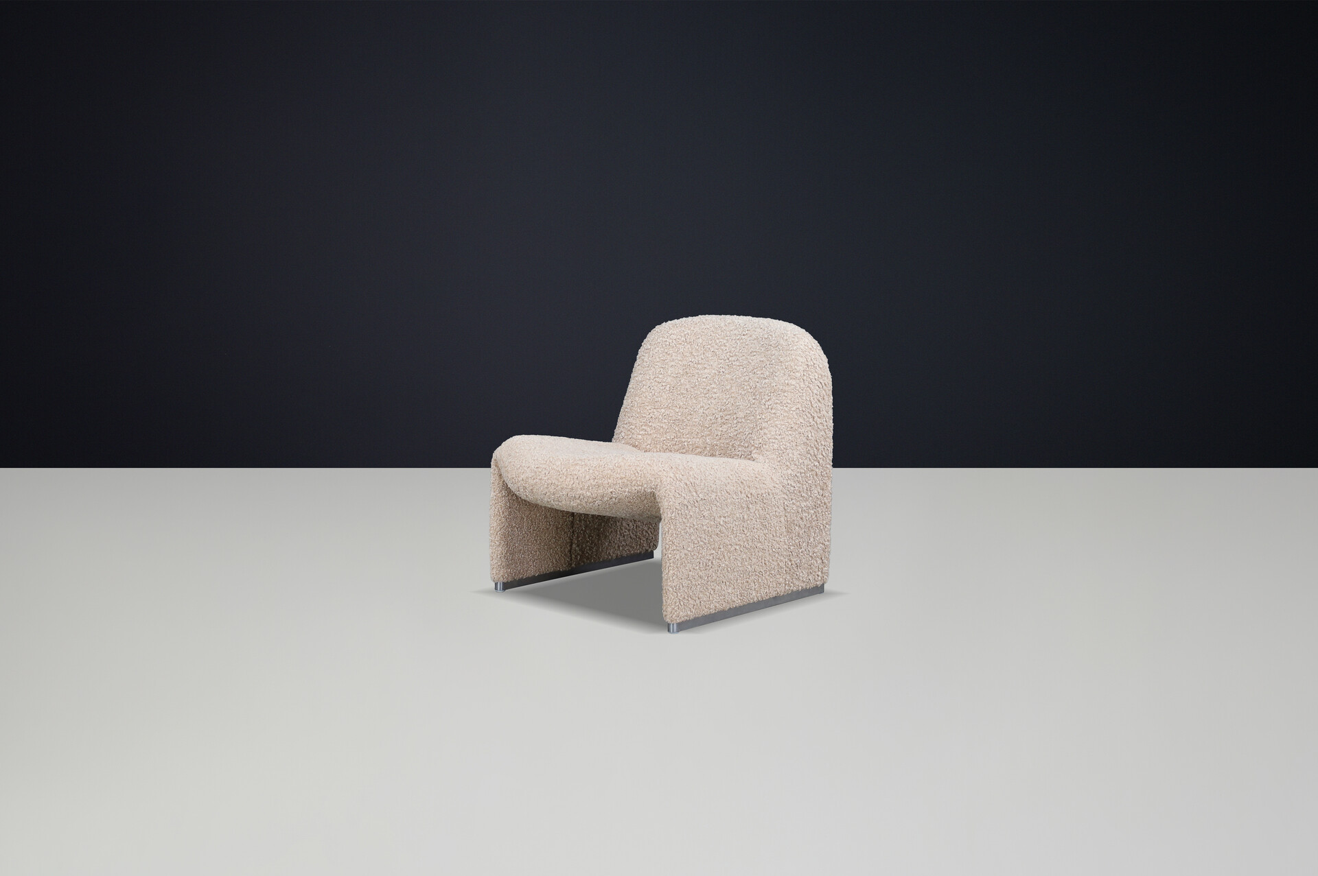 Mid century modern Giancarlo Piretti “Alky” Lounge Chair in Teddy Upholstery, Italy, 1970s Late-20th century