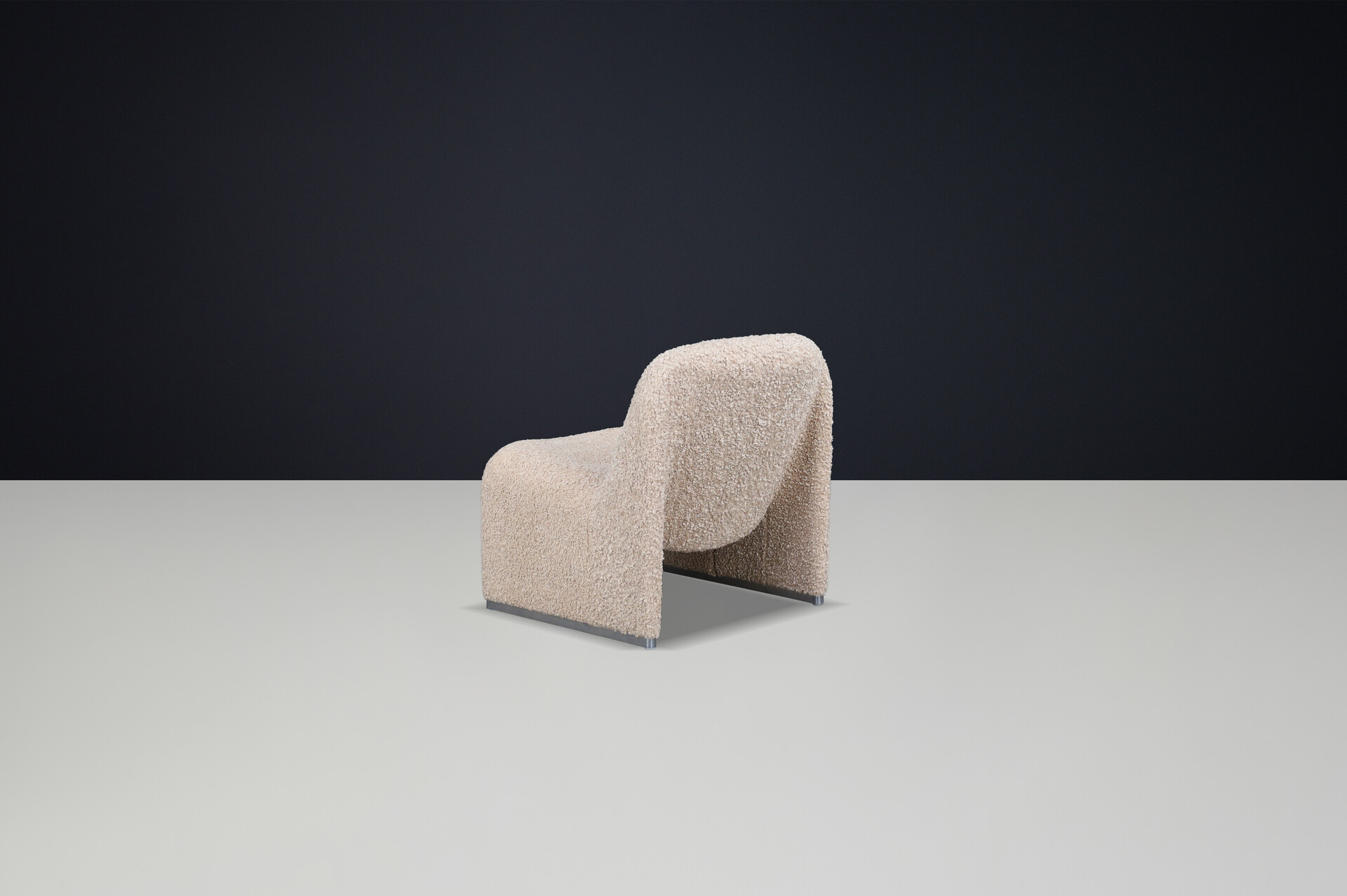 Mid century modern Giancarlo Piretti “Alky” Lounge Chair in Teddy Upholstery, Italy, 1970s Late-20th century