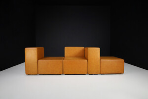 Mid century modern Giancarlo Piretti for Anonima Castelli Cognac Leather modular 'Sistema 61' sofa, Italy 1970s Late-20th century