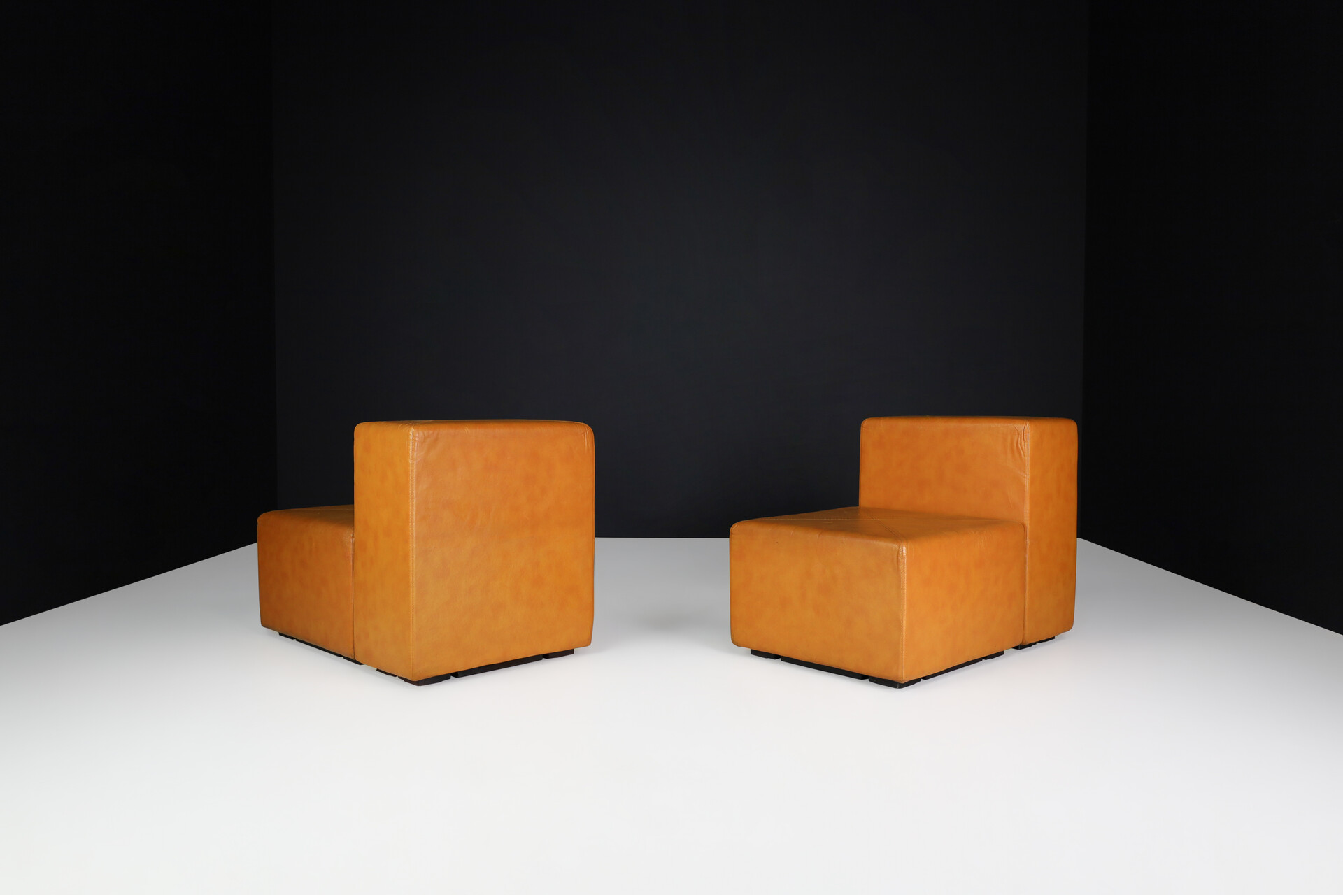 Mid century modern Giancarlo Piretti for Anonima Castelli Cognac Leather modular 'Sistema 61' sofa, Italy 1970s Late-20th century