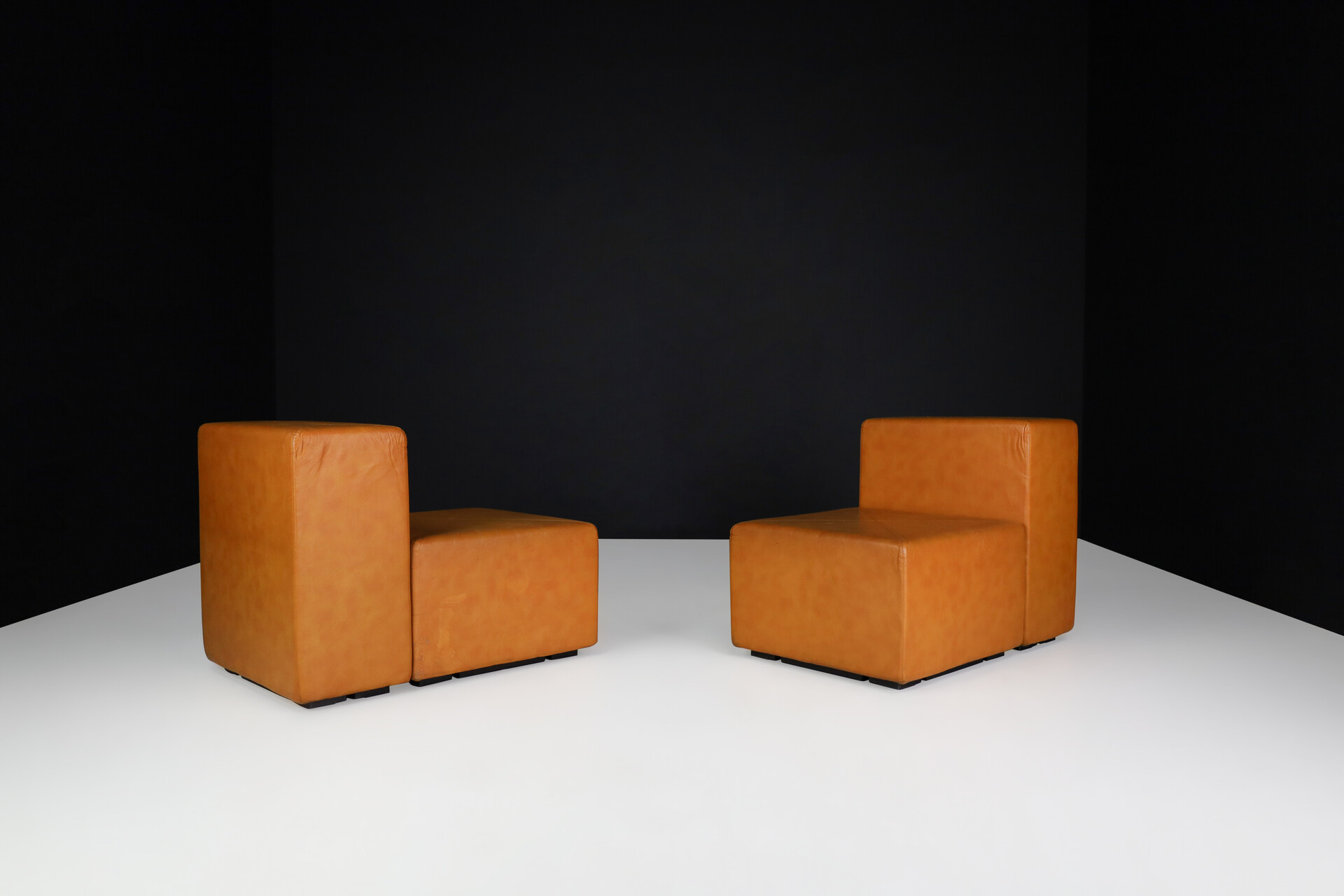 Mid century modern Giancarlo Piretti for Anonima Castelli Cognac Leather modular 'Sistema 61' sofa, Italy 1970s Late-20th century