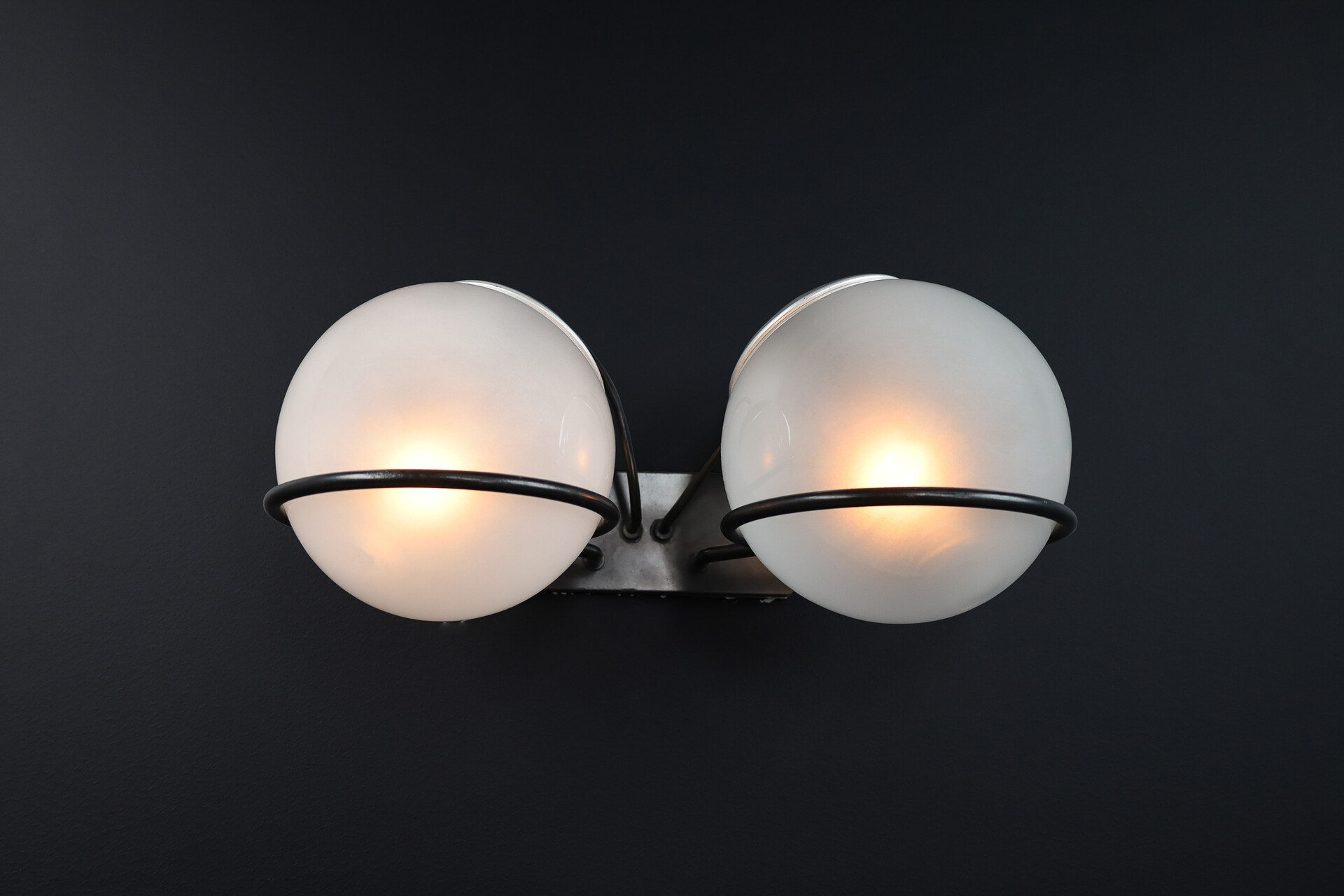 Mid century modern Gino Sarfatti for Arteluce Pair of two Mid-Century Sconces Model 237/2 1959 Mid-20th century