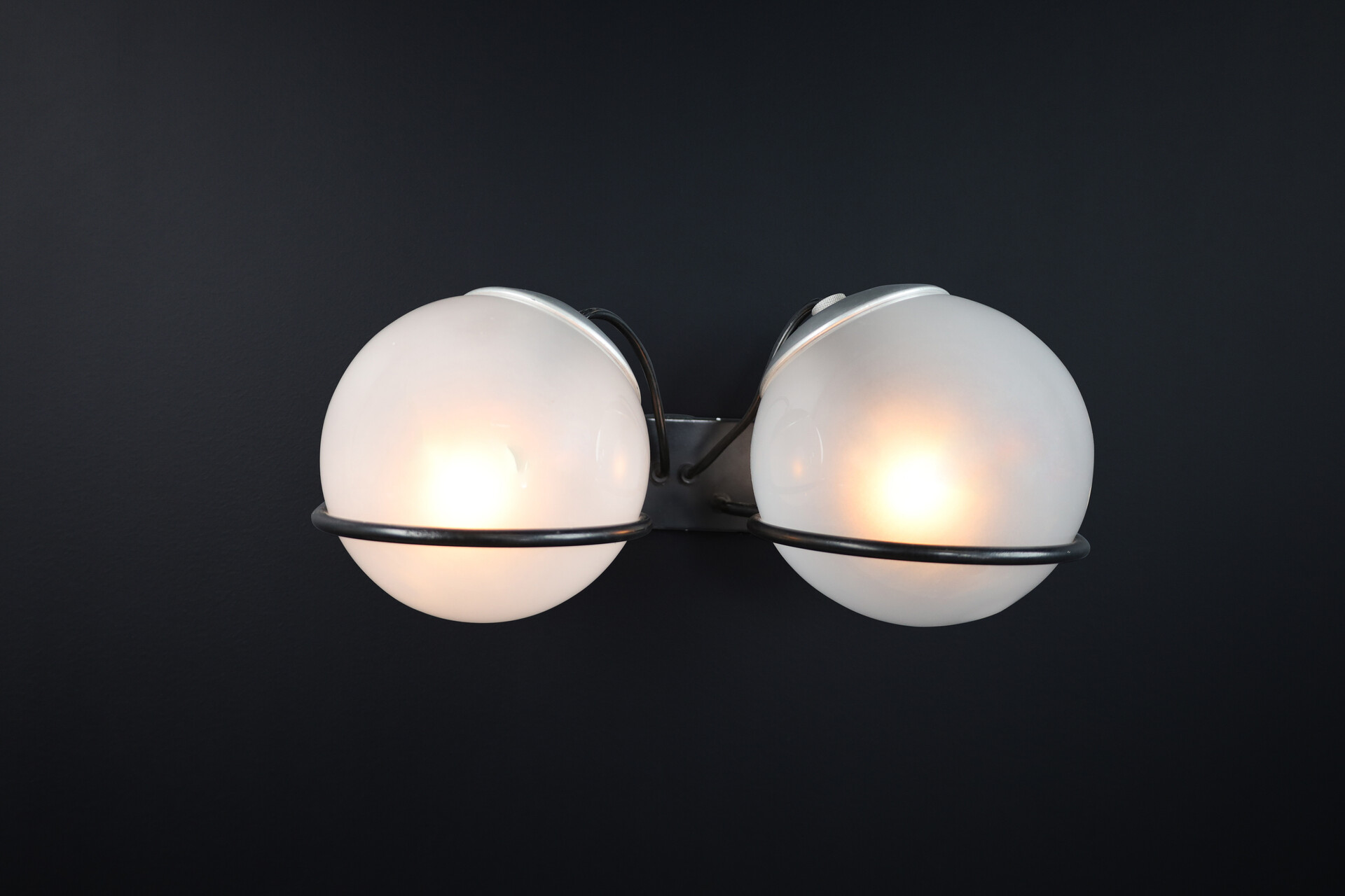 Mid century modern Gino Sarfatti for Arteluce Pair of two Mid-Century Sconces Model 237/2 1959 Mid-20th century