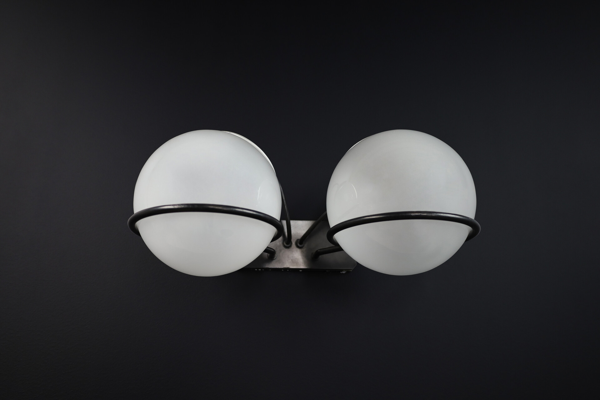 Mid century modern Gino Sarfatti for Arteluce Pair of two Mid-Century Sconces Model 237/2 1959 Mid-20th century