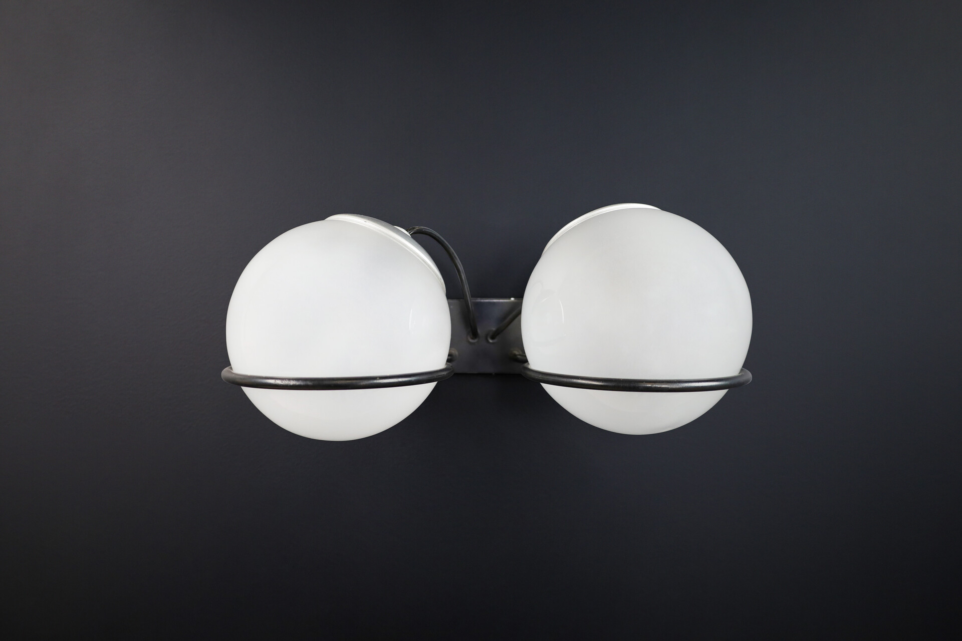 Mid century modern Gino Sarfatti for Arteluce Pair of two Mid-Century Sconces Model 237/2 1959 Mid-20th century