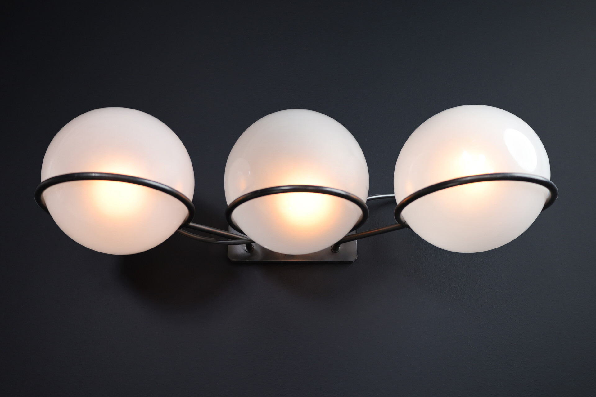 Mid century modern Gino Sarfatti for Arteluce Pair of two Mid-Century Sconces Model 237/3, 1959 Mid-20th century