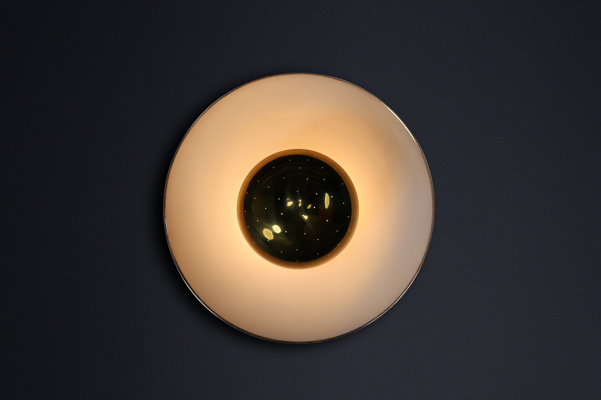 Mid century modern Gino Sarfatti Model 155 Ceiling Lamp for Arteluce, Italy, 1950, Brass & White Mid-20th century