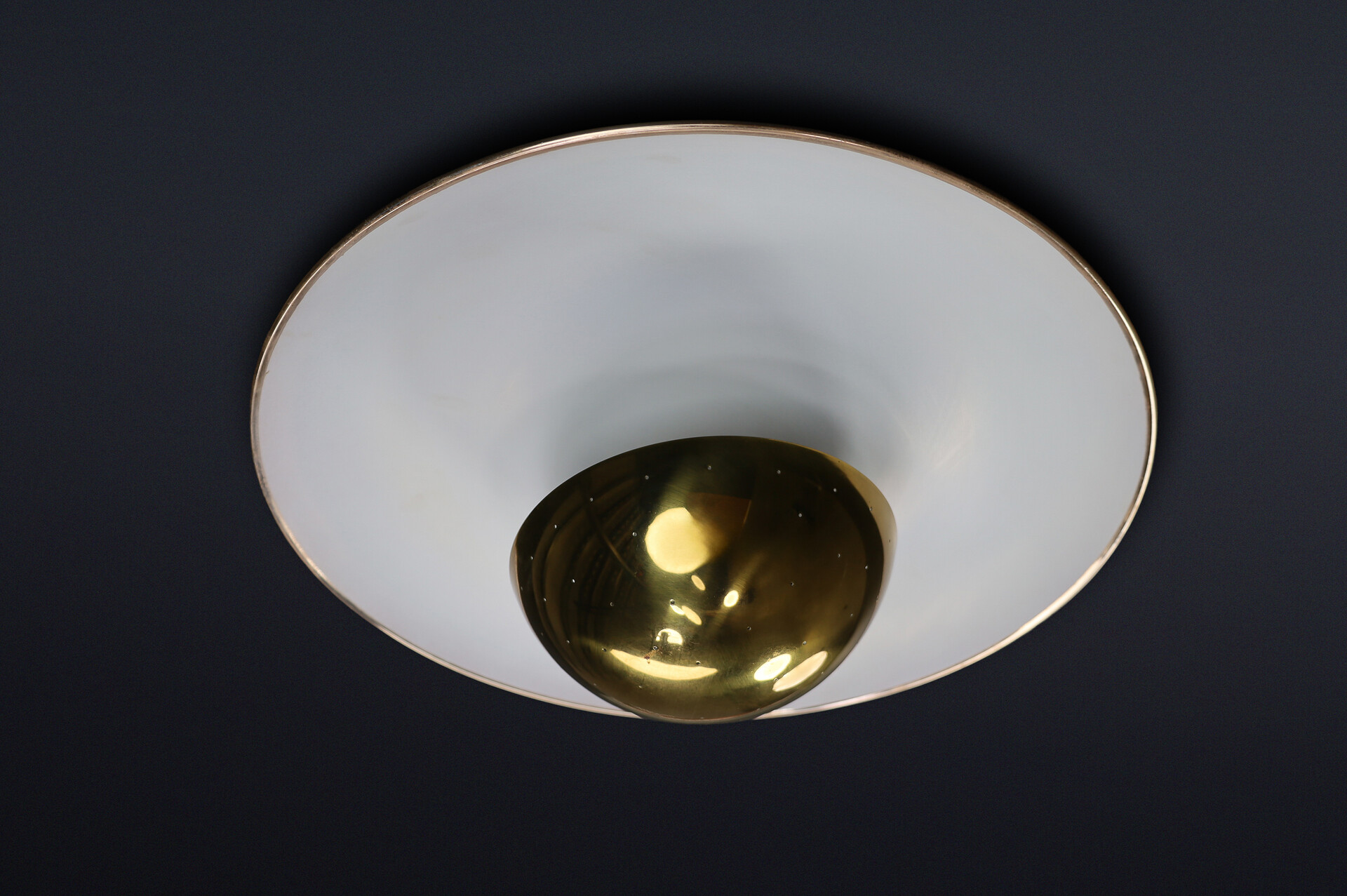Mid century modern Gino Sarfatti Model 155 Ceiling Lamp for Arteluce, Italy, 1950, Brass & White Mid-20th century