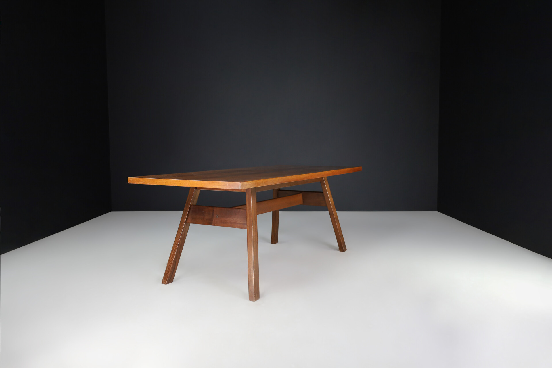 Mid century modern Giovanni Michelucci Walnut Dining Room Table for Poltronova, Italy, 1964 Mid-20th century
