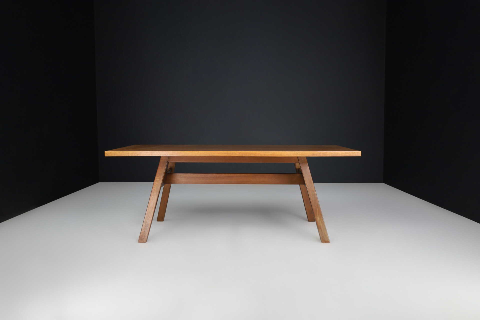 Mid century modern Giovanni Michelucci Walnut Dining Room Table for Poltronova, Italy, 1964 Mid-20th century