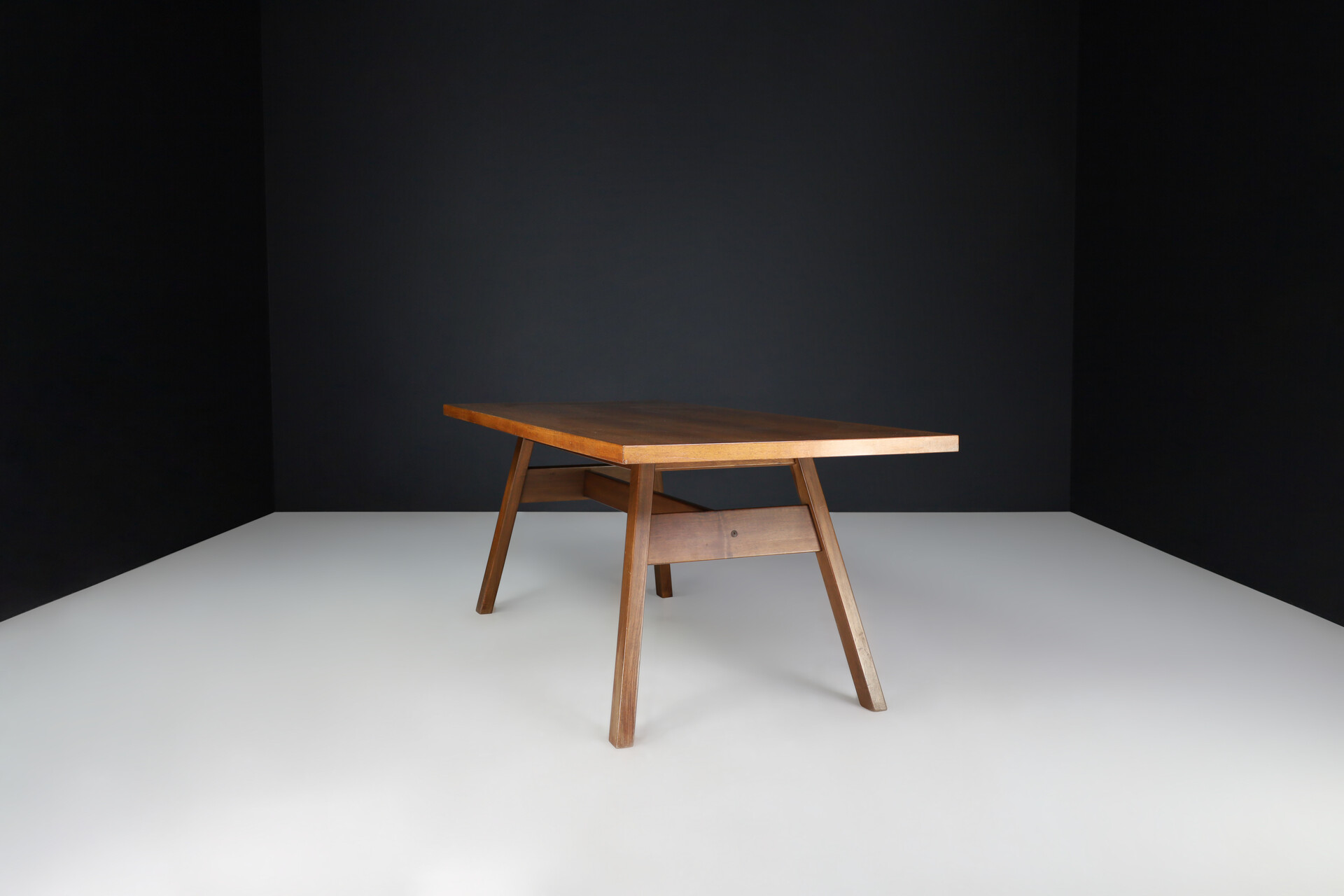 Mid century modern Giovanni Michelucci Walnut Dining Room Table for Poltronova, Italy, 1964 Mid-20th century