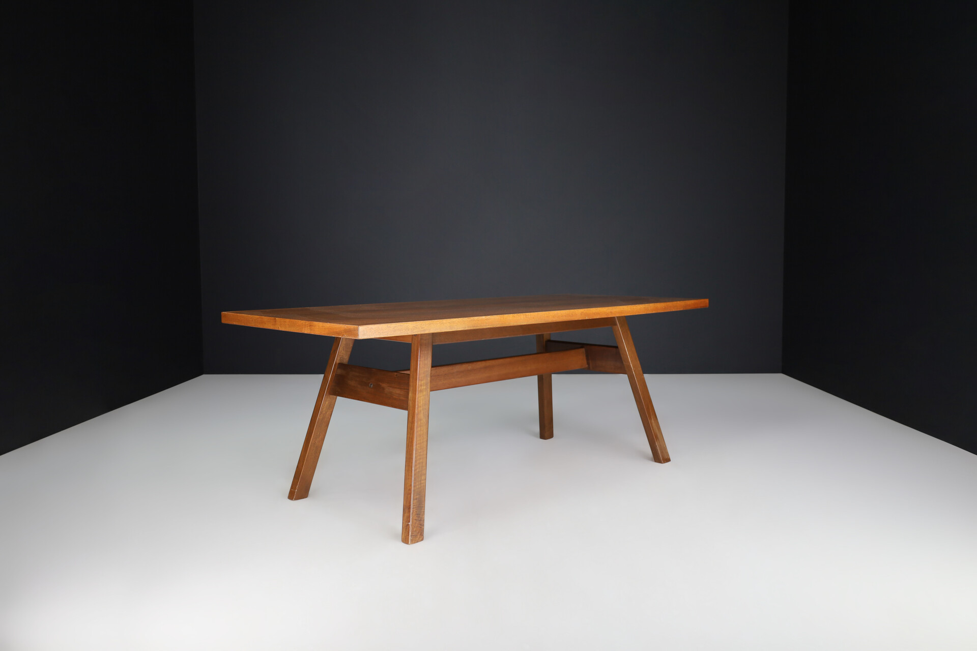 Mid century modern Giovanni Michelucci Walnut Dining Room Table for Poltronova, Italy, 1964 Mid-20th century