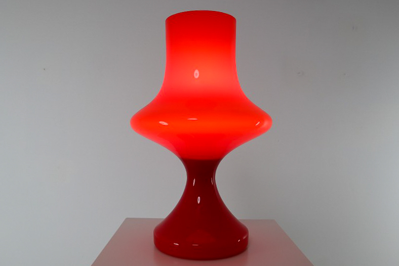 Mid century modern Glass Red Table Lamp Mid-20th century