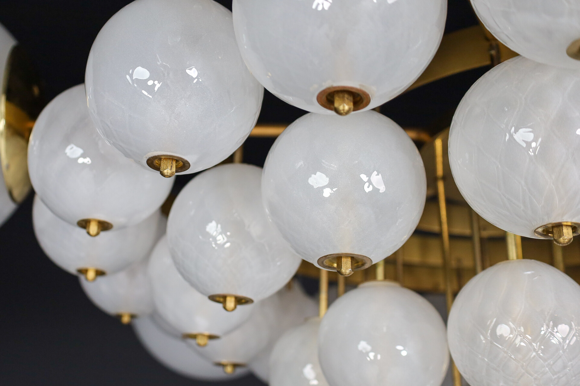 Mid century modern Grand Bohemian Chandelier with Brass Fixture & Hand-blowed Frosted Glass Globes 1960s Mid-20th century