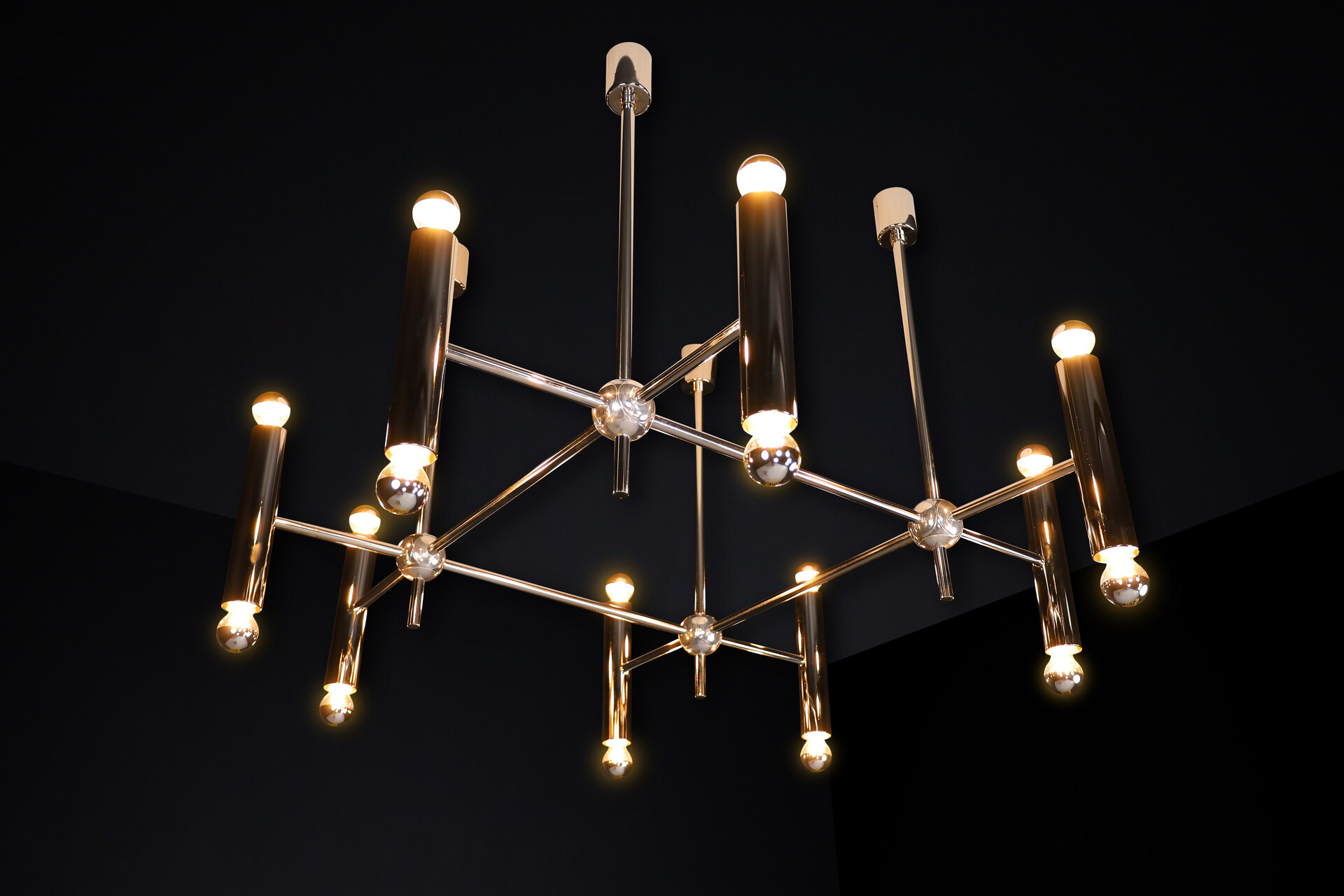 Mid century modern Grande Chandelier in Polished Steel with 16 Lights Germany 1960s Mid-20th century