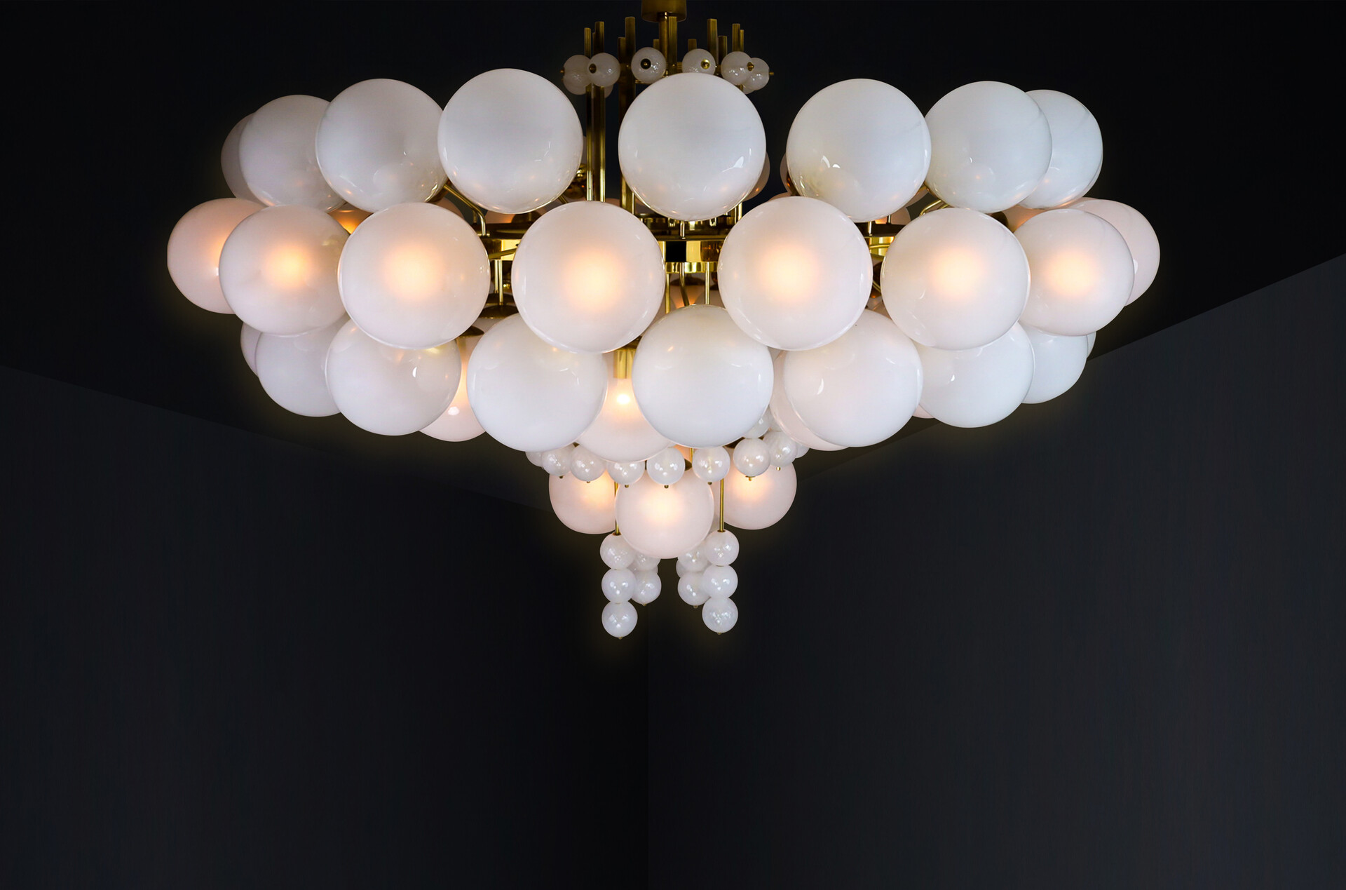 Mid century modern Grande hotel chandelier with brass fixture and hand-blowed frosted glass globes by Preciosa, Czechia 1960s Mid-20th century