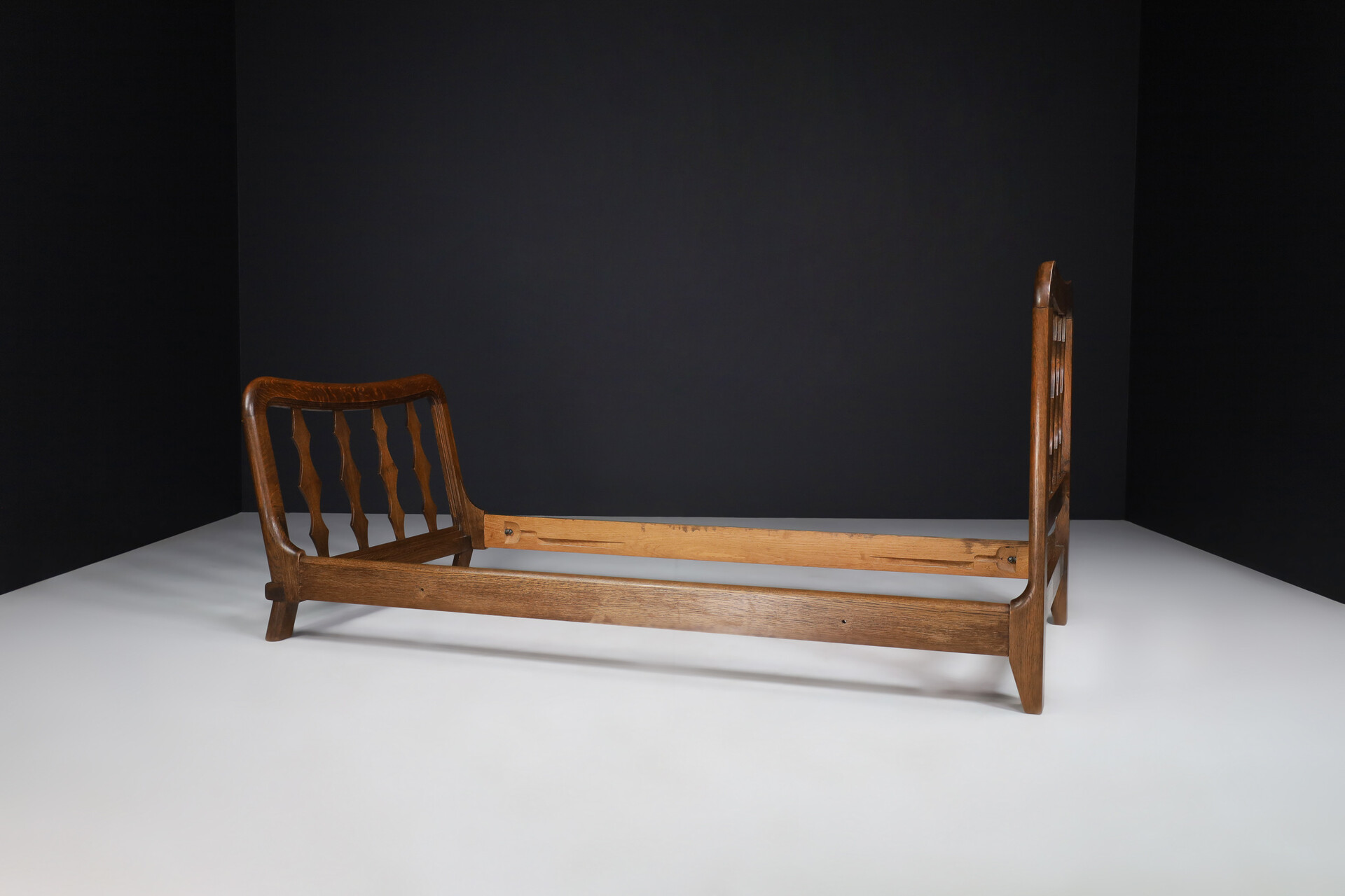 Mid century modern Guillerme & Chambron  Bed in Solid Oak , France 1960s Mid-20th century