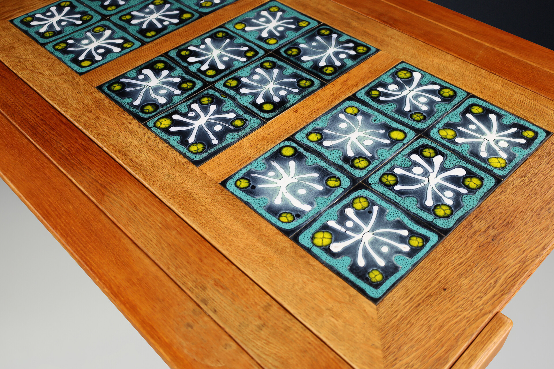 Mid century modern Guillerme et Chambron Oak and Tile Table with Extensions, France, 1960 Mid-20th century