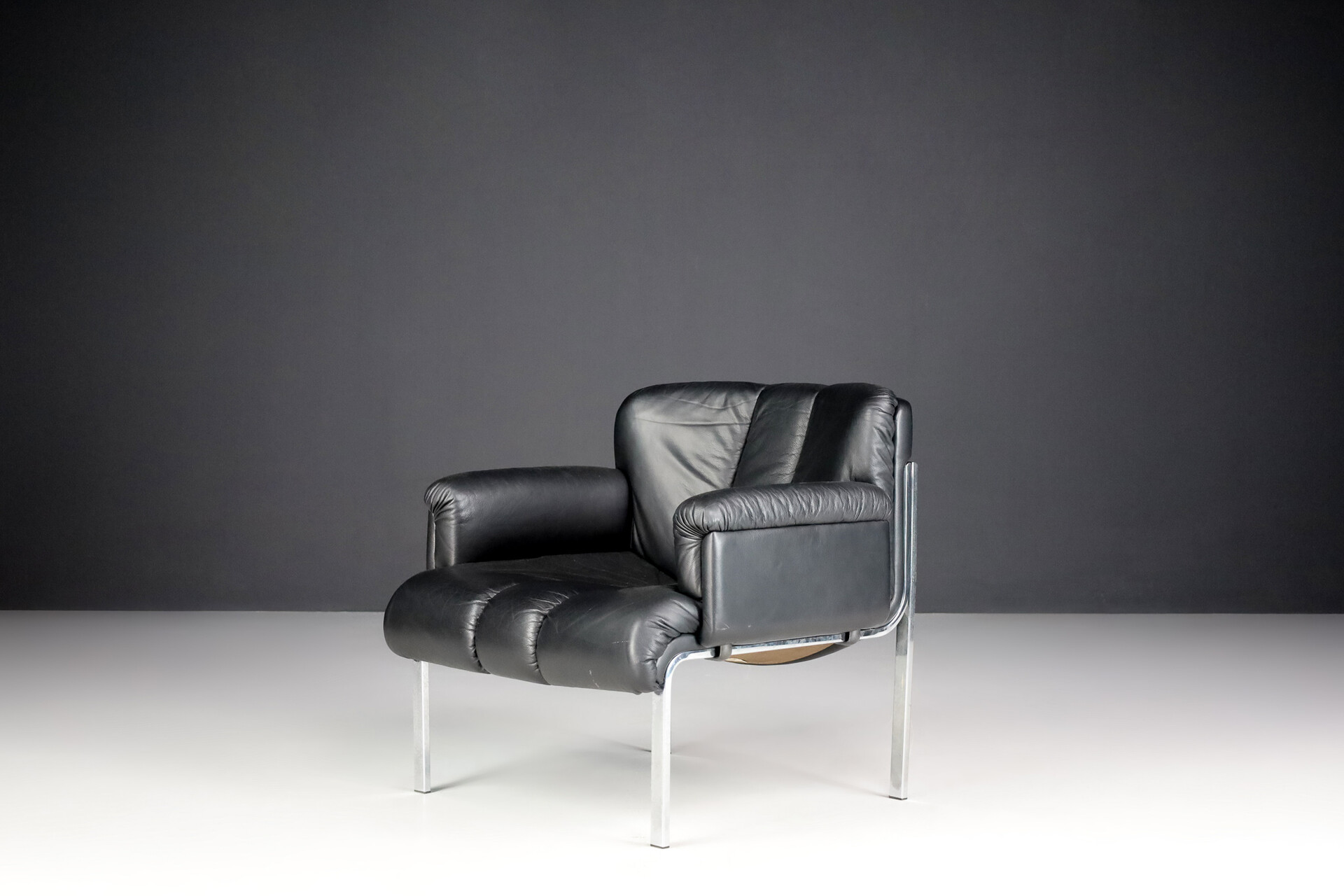 Mid century modern Hans Eichenberger For Girsberger ‘Eurochair’ In Black Leather ,Zwitserland 1970s Late-20th century