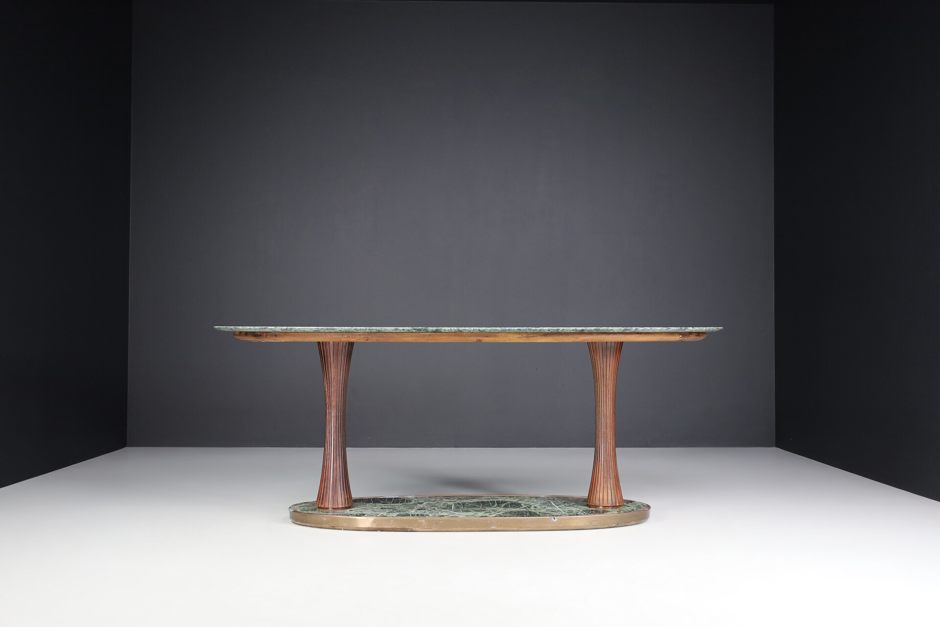 Mid century modern Italian dining table in marble , wood and copper by Vittorio Dassi , Italy 1960s Mid-20th century