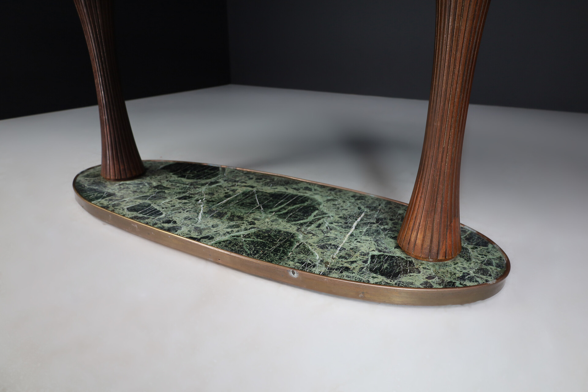 Mid century modern Italian dining table in marble , wood and copper by Vittorio Dassi , Italy 1960s Mid-20th century