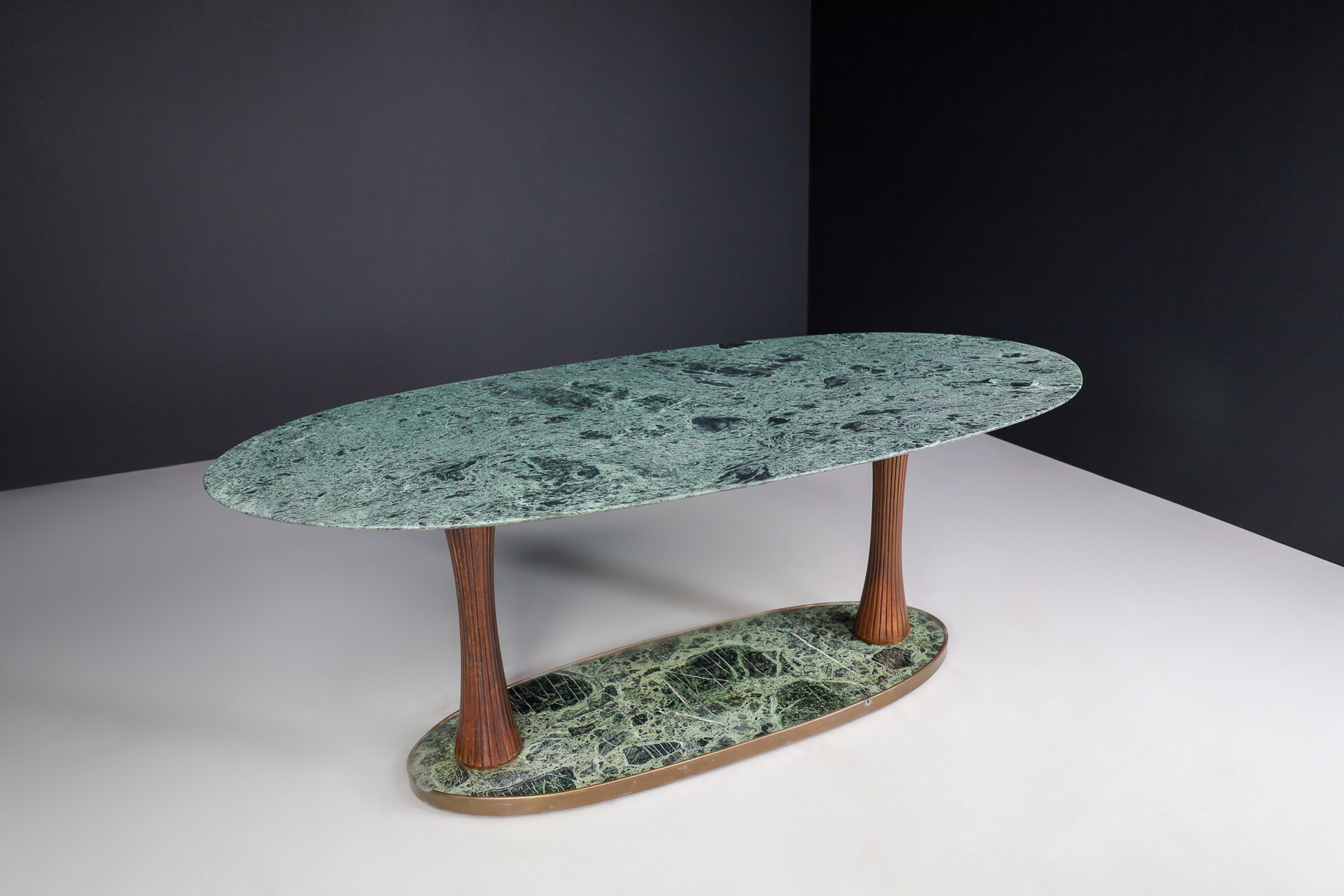 Mid century modern Italian dining table in marble , wood and copper by Vittorio Dassi , Italy 1960s Mid-20th century
