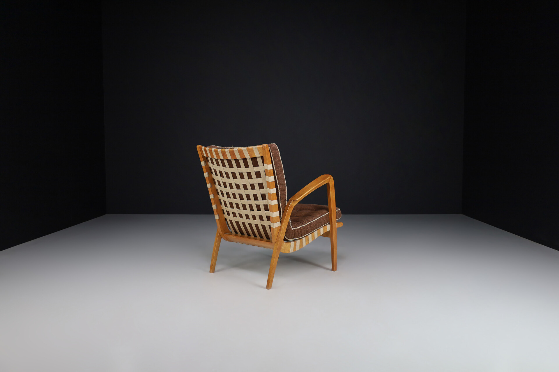 Mid century modern Jan Vanek Curved Easy Chair in Oak and Woven Canvas Straps, Praque 1930s Mid-20th century