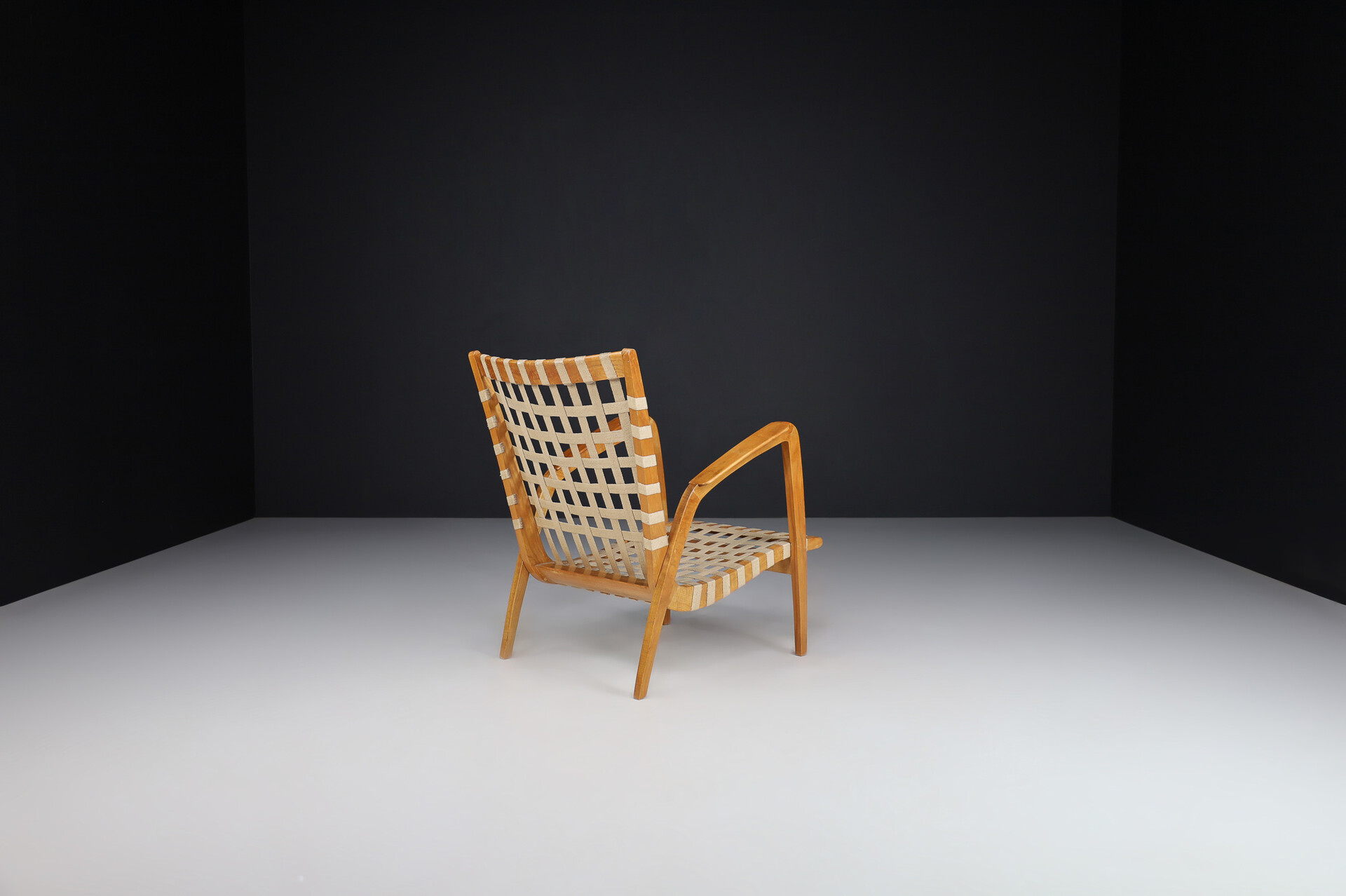 Mid century modern Jan Vanek Curved Easy Chair in Oak and Woven Canvas Straps, Praque 1930s Mid-20th century