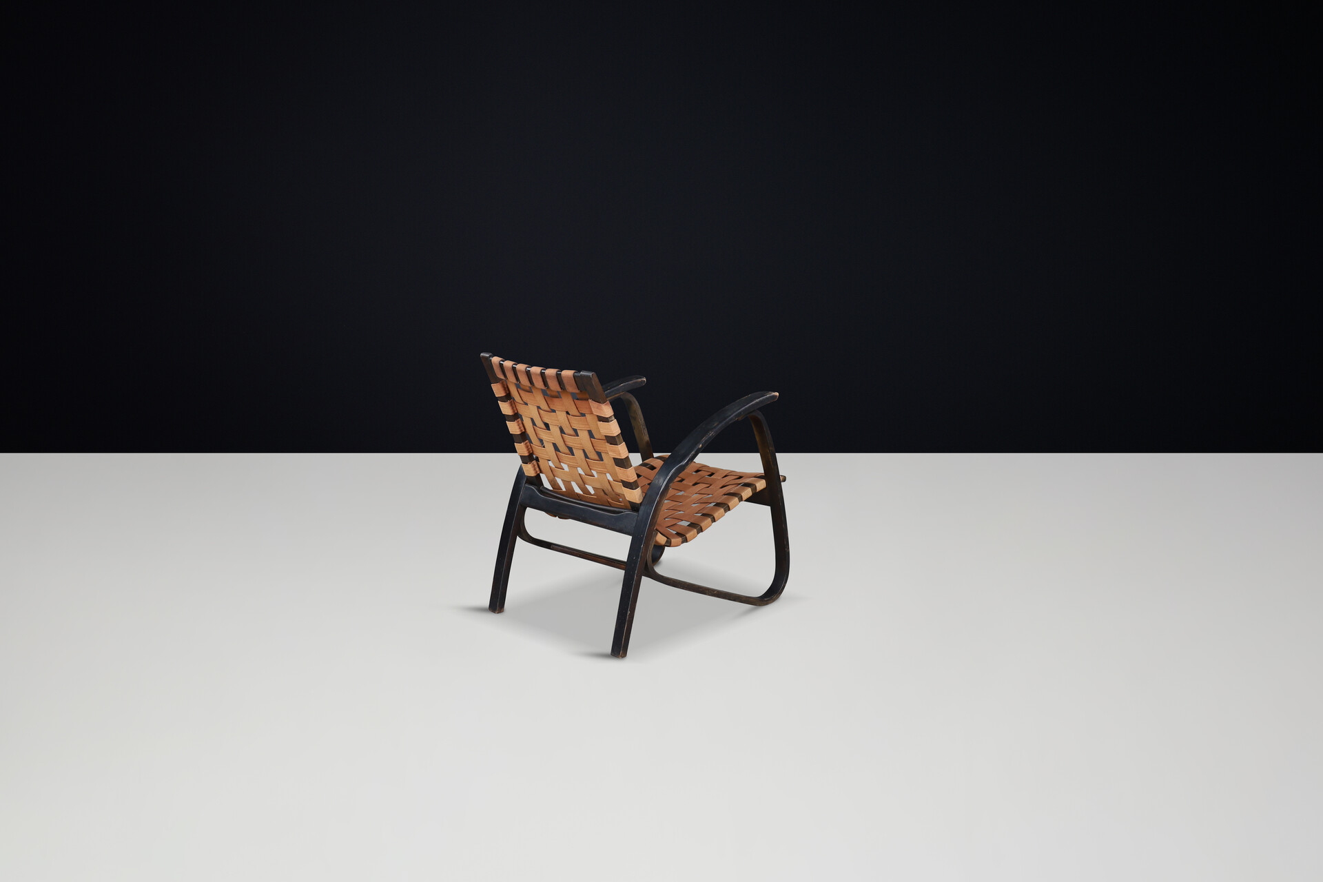 Mid century modern Jan Vanek Lounge chair in bentwood and canvas, Praque, the 1930s Mid-20th century