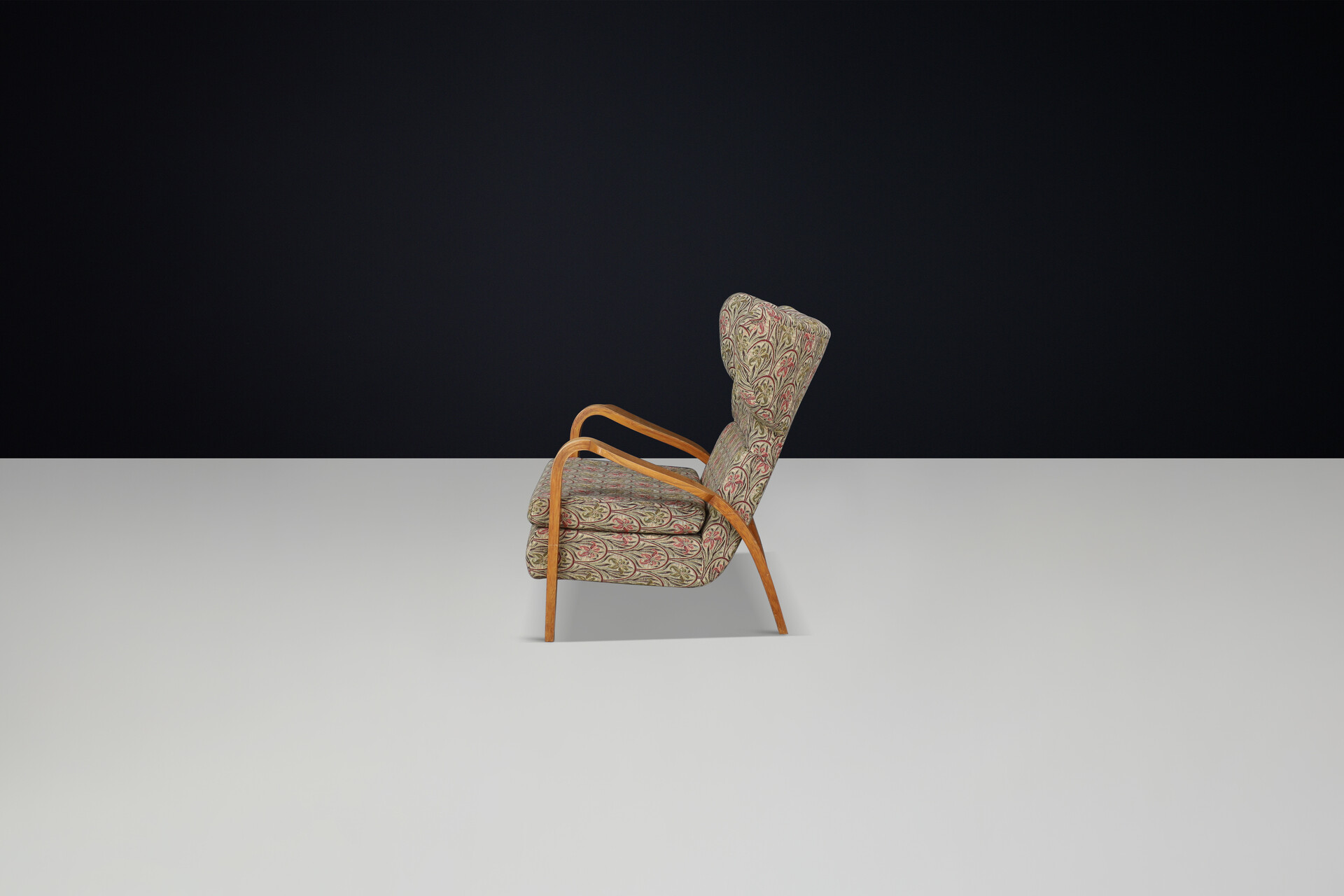 Mid century modern Jan Vanek Wingback Chair in Oak Bentwood and Original Upholstery – Prague, 1940s Mid-20th century