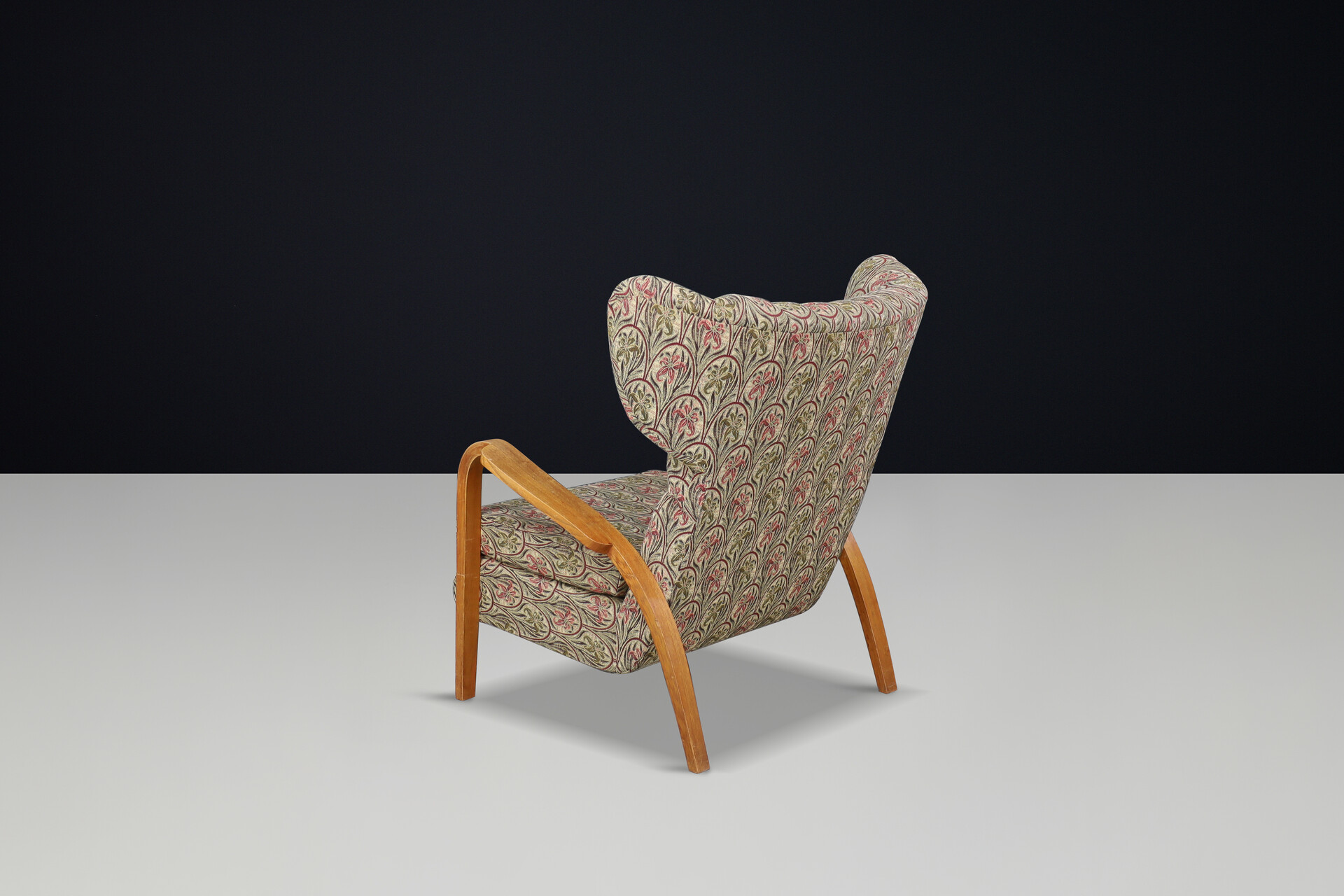 Mid century modern Jan Vanek Wingback Chair in Oak Bentwood and Original Upholstery – Prague, 1940s Mid-20th century