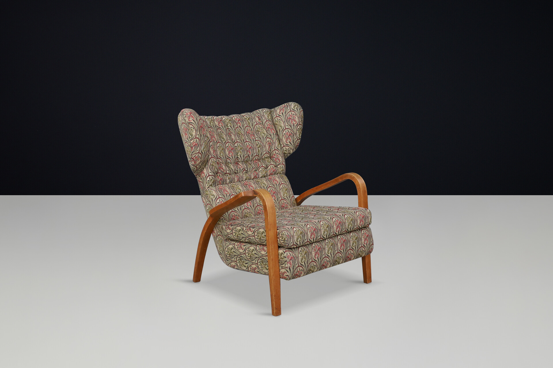 Mid century modern Jan Vanek Wingback Chair in Oak Bentwood and Original Upholstery – Prague, 1940s Mid-20th century