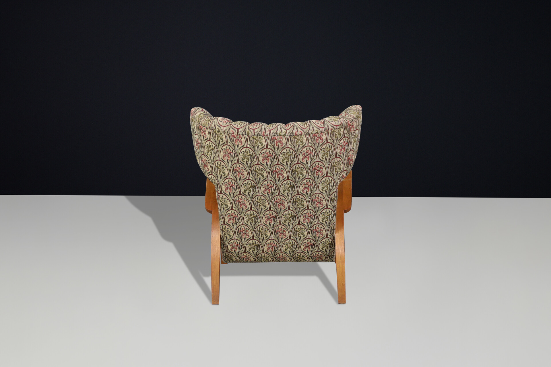 Mid century modern Jan Vanek Wingback Chair in Oak Bentwood and Original Upholstery – Prague, 1940s Mid-20th century