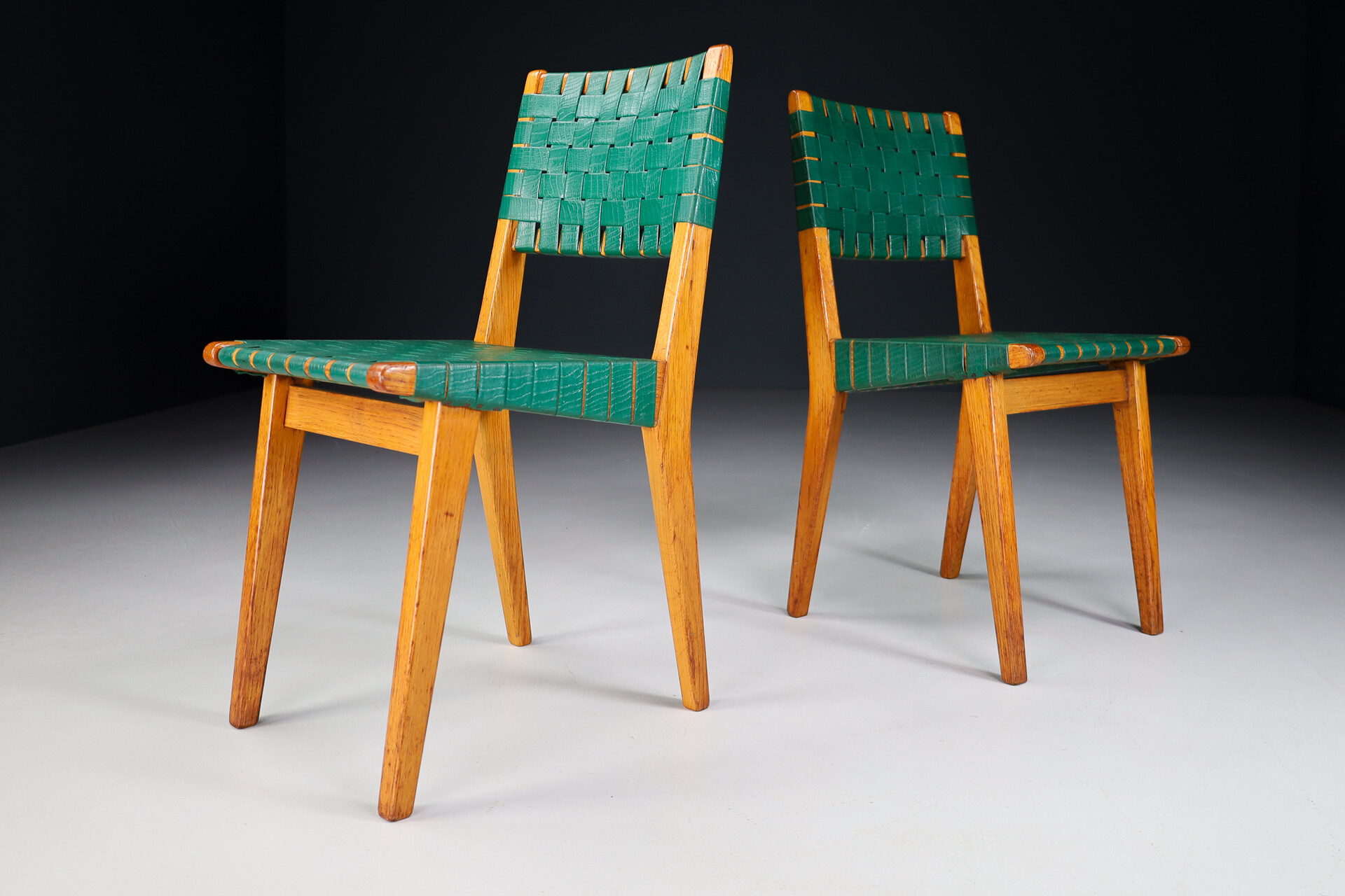 Mid century modern Jens Risom for Knoll 666 Side Chairs in Oak, USA 1950s Mid-20th century