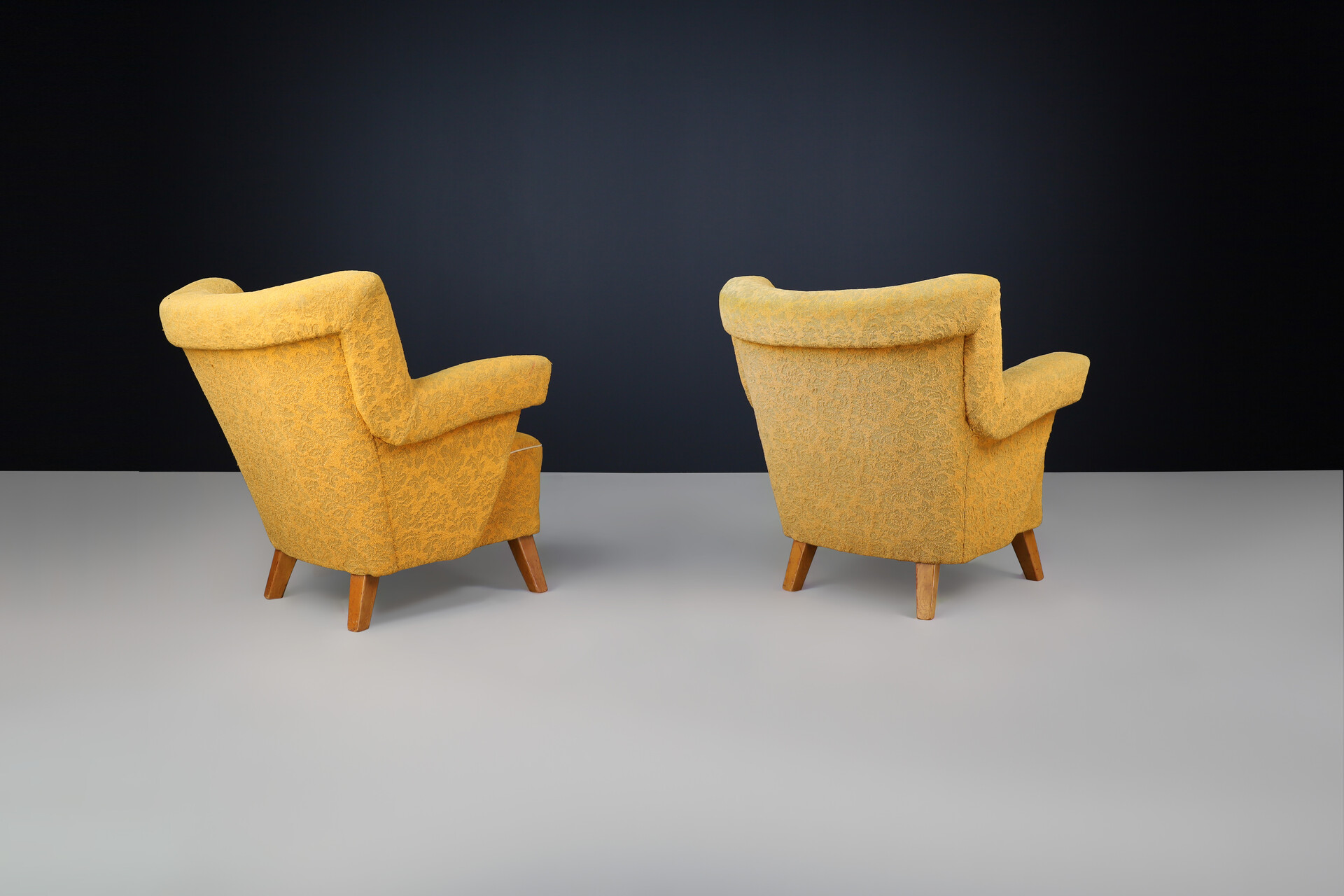 Mid century modern Jindrich Halabala Lounge Chairs in oker Upholstery, 1950s Mid-20th century