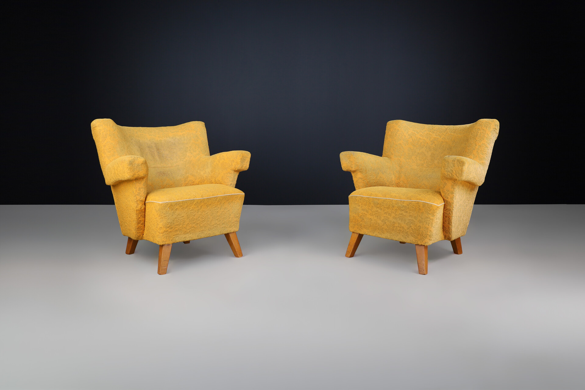 Mid century modern Jindrich Halabala Lounge Chairs in oker Upholstery, 1950s Mid-20th century