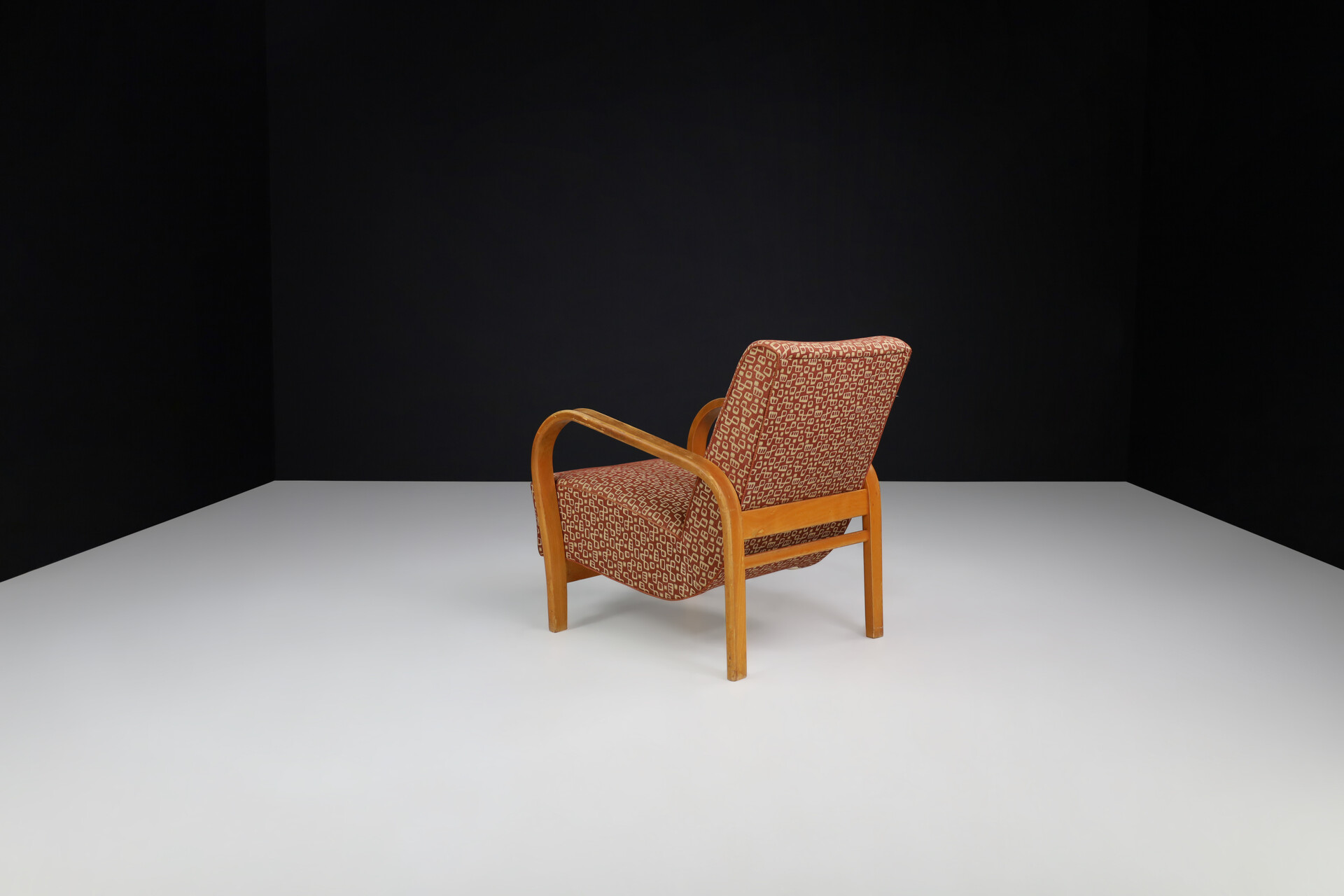 Mid century modern Karel Koželka & Antonín Kropácek Blond Bentwood Armchairs Prague 1940s Mid-20th century