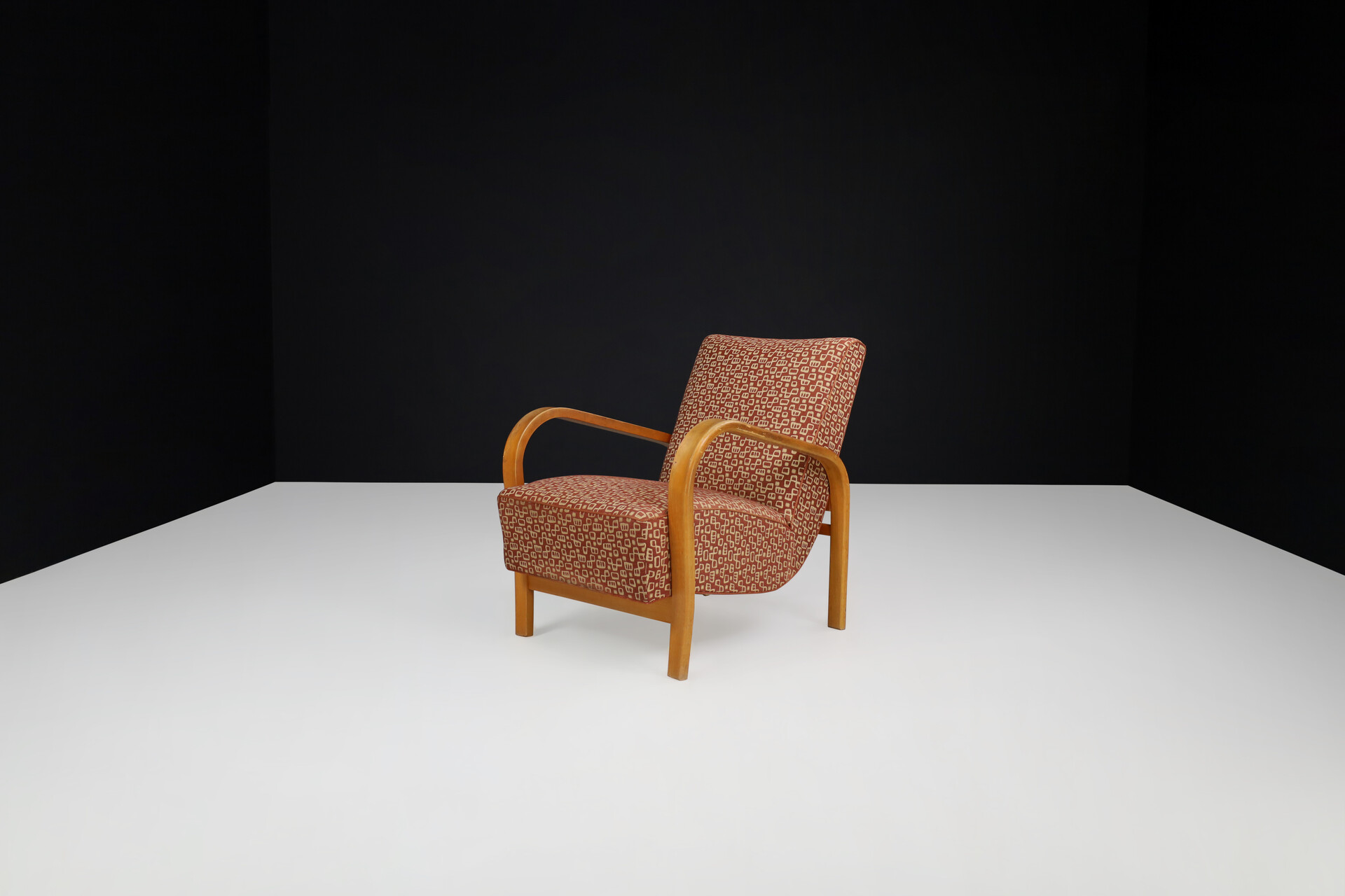 Mid century modern Karel Koželka & Antonín Kropácek Blond Bentwood Armchairs Prague 1940s Mid-20th century