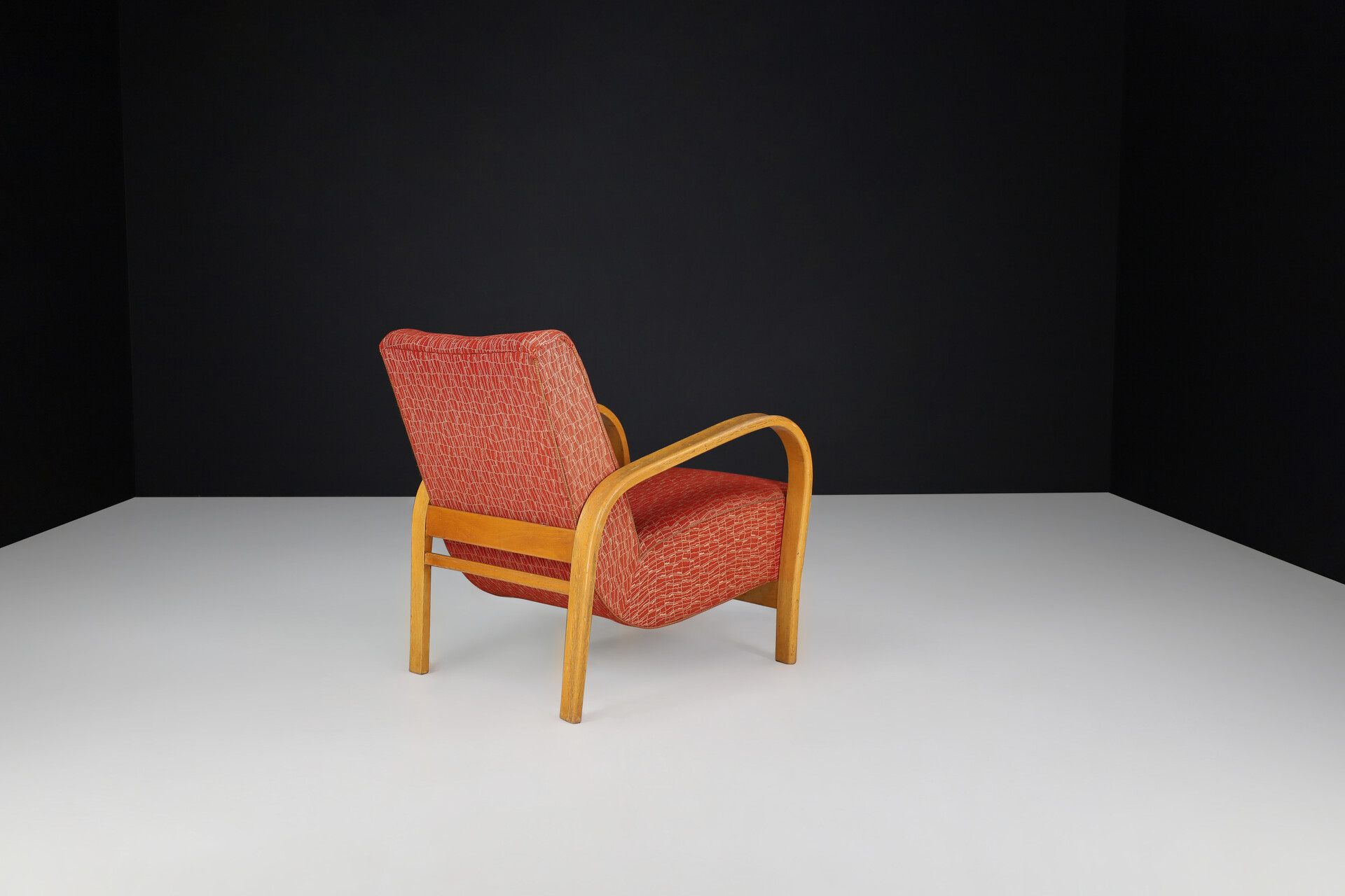 Mid century modern Karel Koželka & Antonín Kropácek Blond Bentwood Armchairs Prague 1940s Mid-20th century