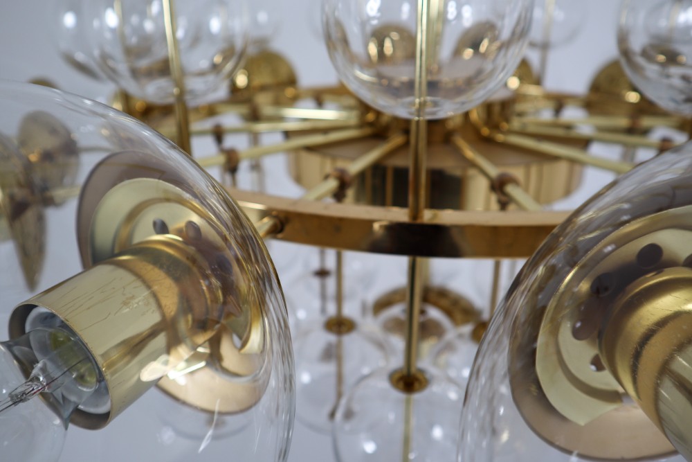 Mid century modern Large Hotel Chandelier with Brass Fixture and Hand-Blowed Glass Globes Mid-20th century