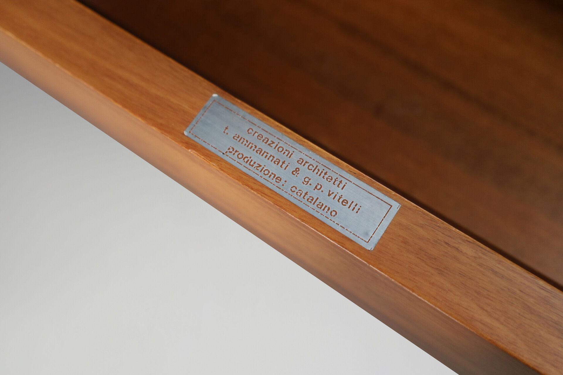 Mid century modern Large Italian Walnut Sideboard by Ammannati & Vitelli for Catalano, 1970s Late-20th century