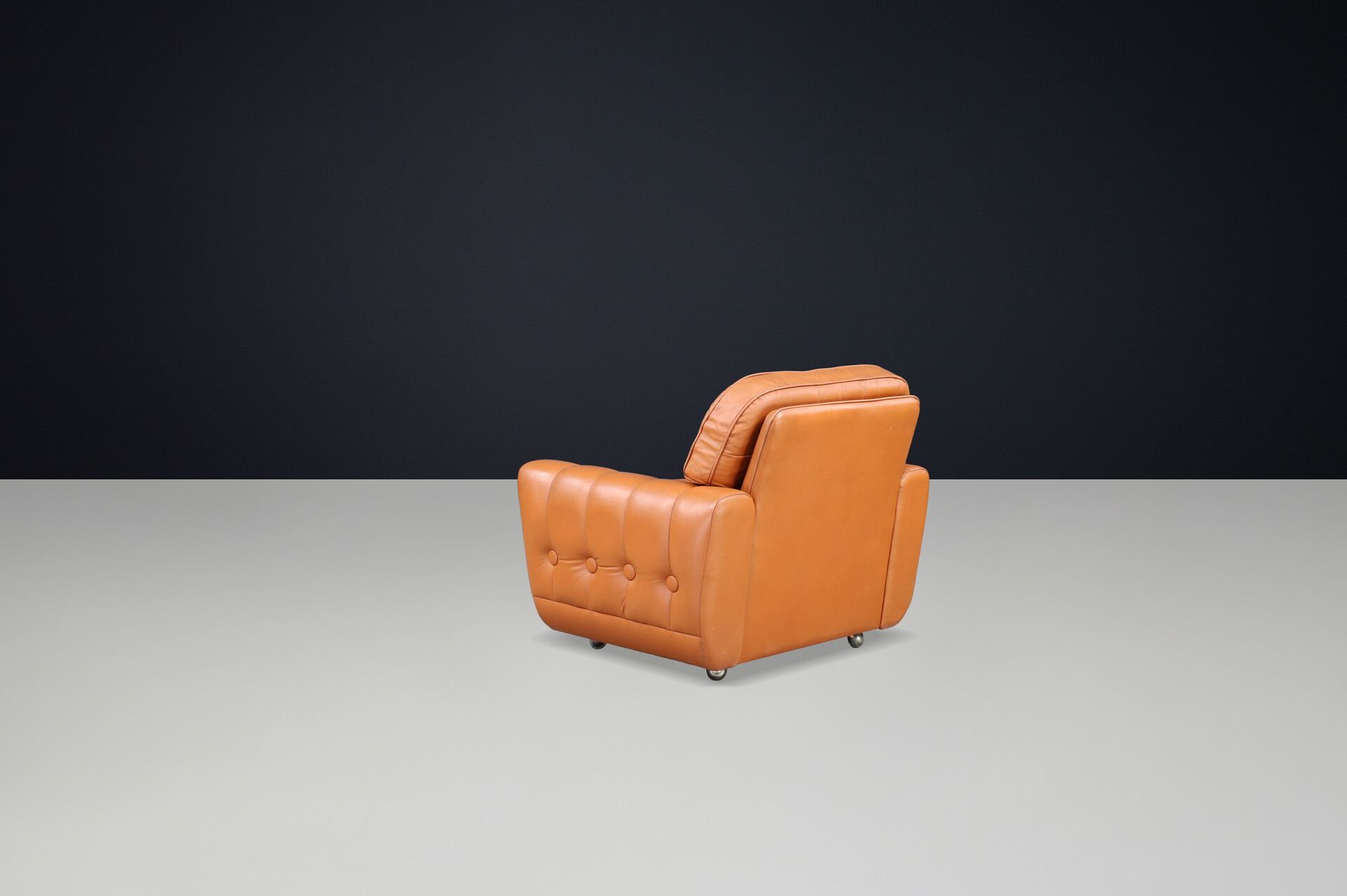 Mid century modern Leather lounge chair , france 1960s Mid-20th century