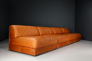 Mid century modern Leather modular sofa or lounge seats, Sofart De Sede DS76 ,Italy 1970s Mid-20th century