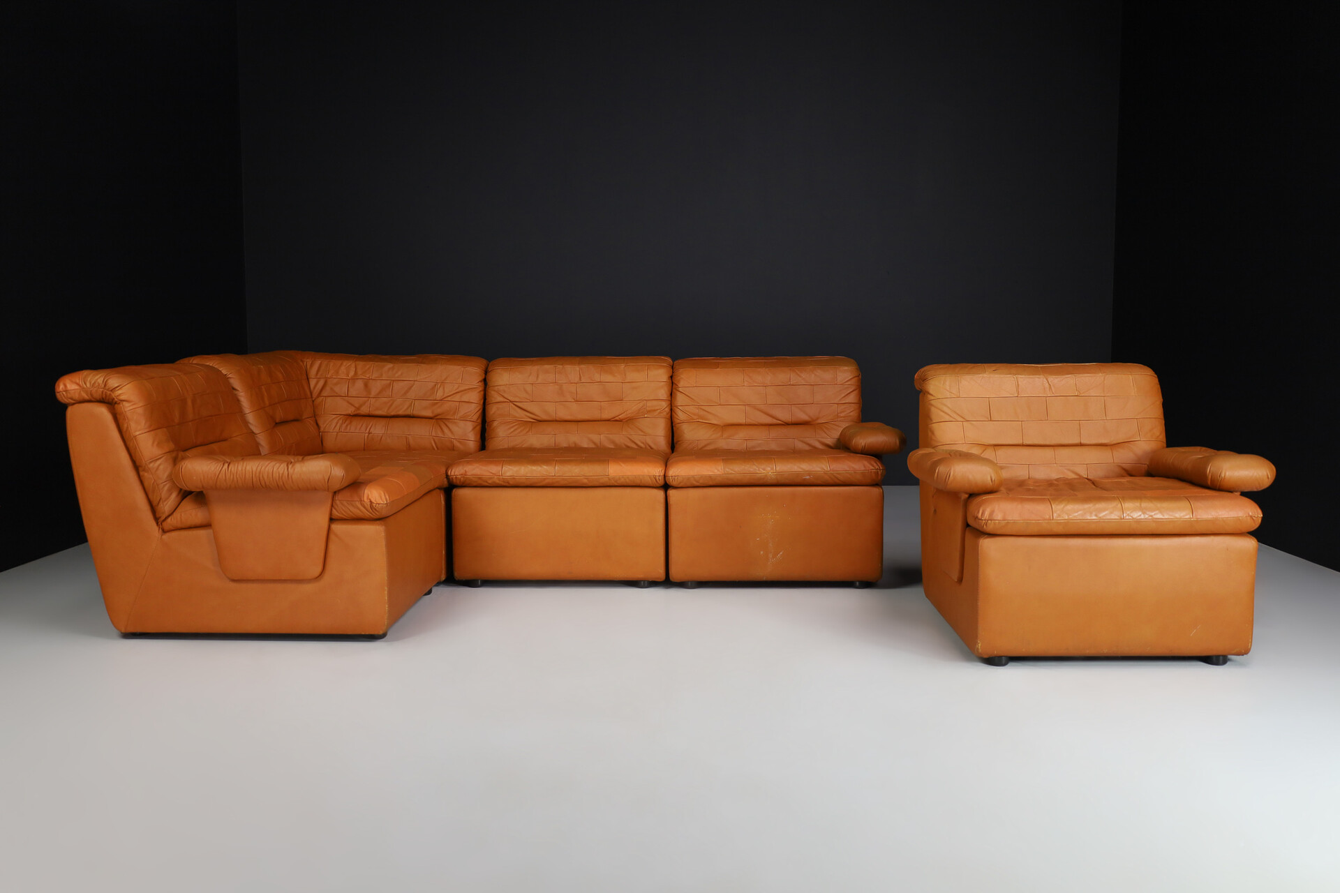 Mid century modern Leather patchwork lounge sofa set/5, Switzerland 1960s Mid-20th century