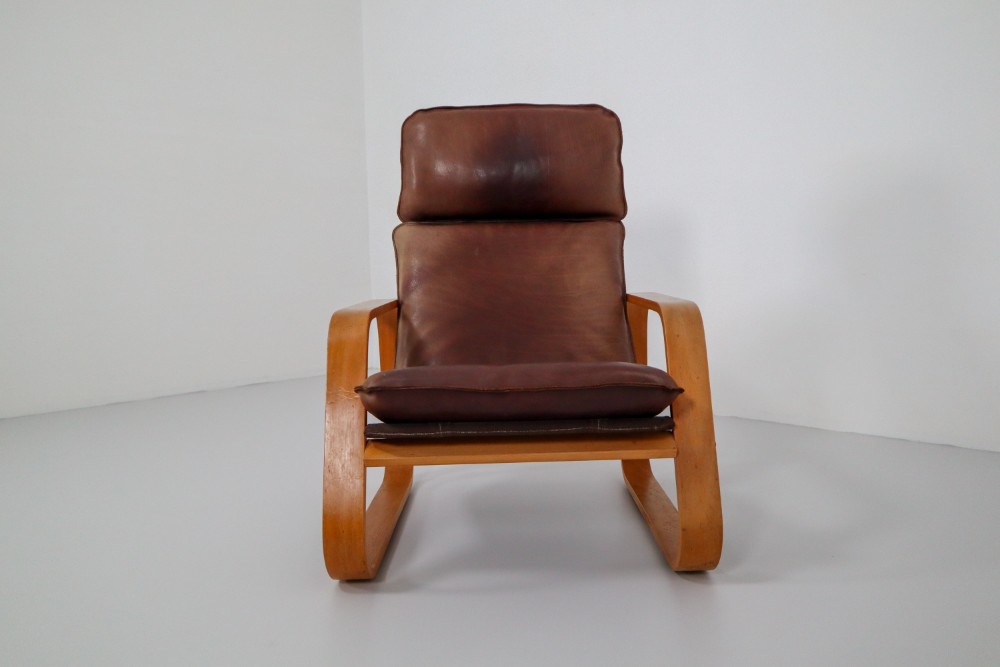 Mid century modern Leather Set of Three Lounge Chairs, Patinated Leather and Bentwood, France, 1970s Mid-20th century
