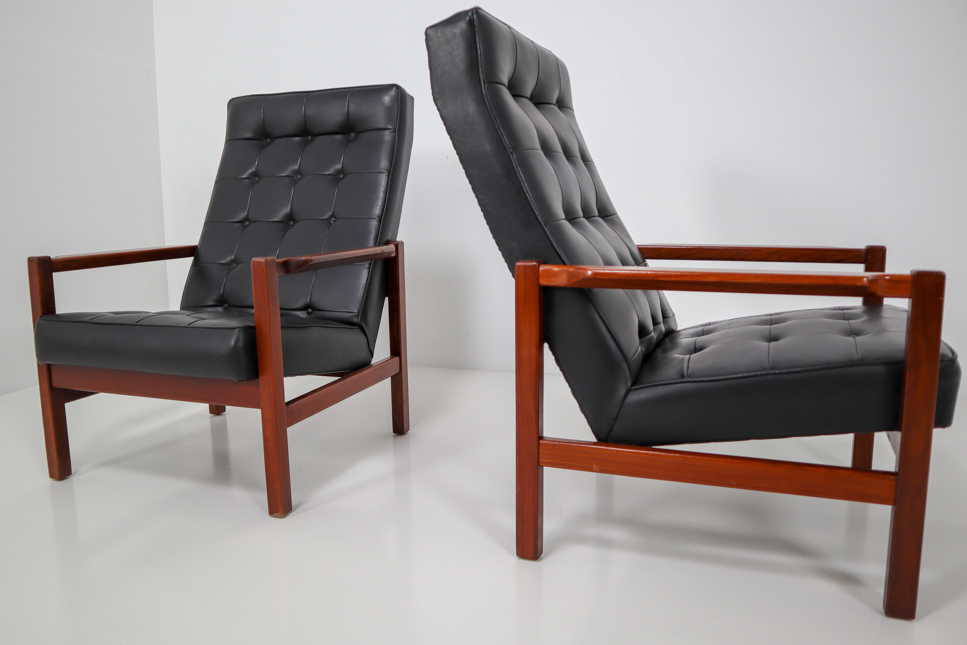 Mid century modern Leather,Rosewood Scandinavian Leather Rosewood Armchairs 1960s Mid-20th century