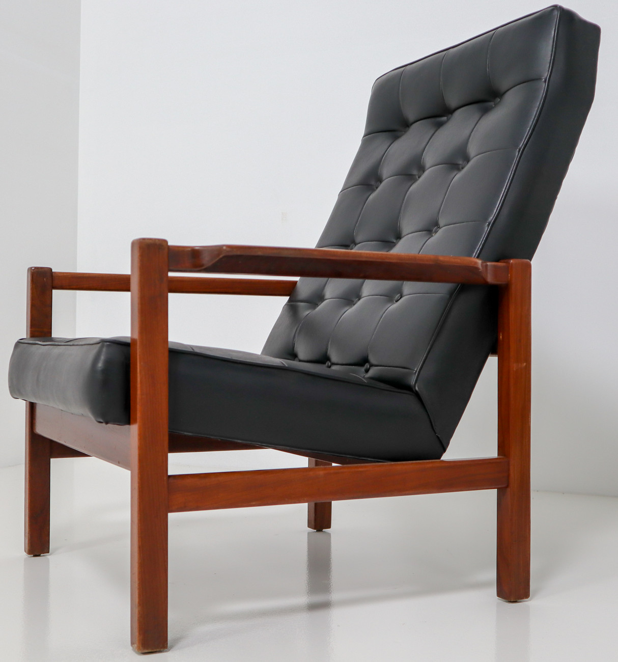 Mid century modern Leather,Rosewood Scandinavian Leather Rosewood Armchairs 1960s Mid-20th century