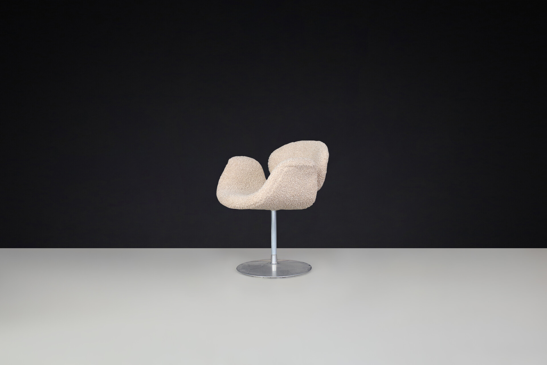 Mid century modern Little Tulip Armchairs in Bouclé upholstery by Pierre Paulin for Artifort, 1980s Late-20th century