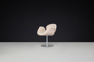 Mid century modern Little Tulip Armchairs in Bouclé upholstery by Pierre Paulin for Artifort, 1980s Late-20th century
