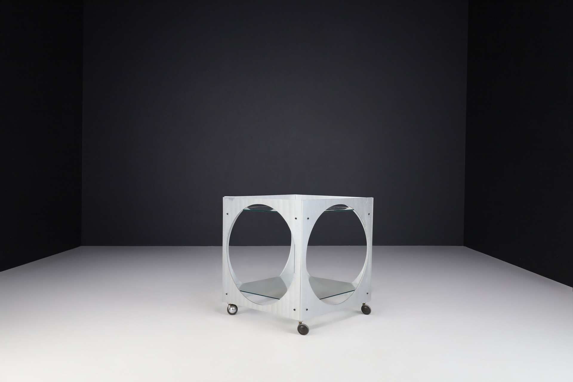 Mid century modern Lorenzo Burchiellaro Cubic Bar Cart in Metal and Glass Italy 1970s. Mid-20th century